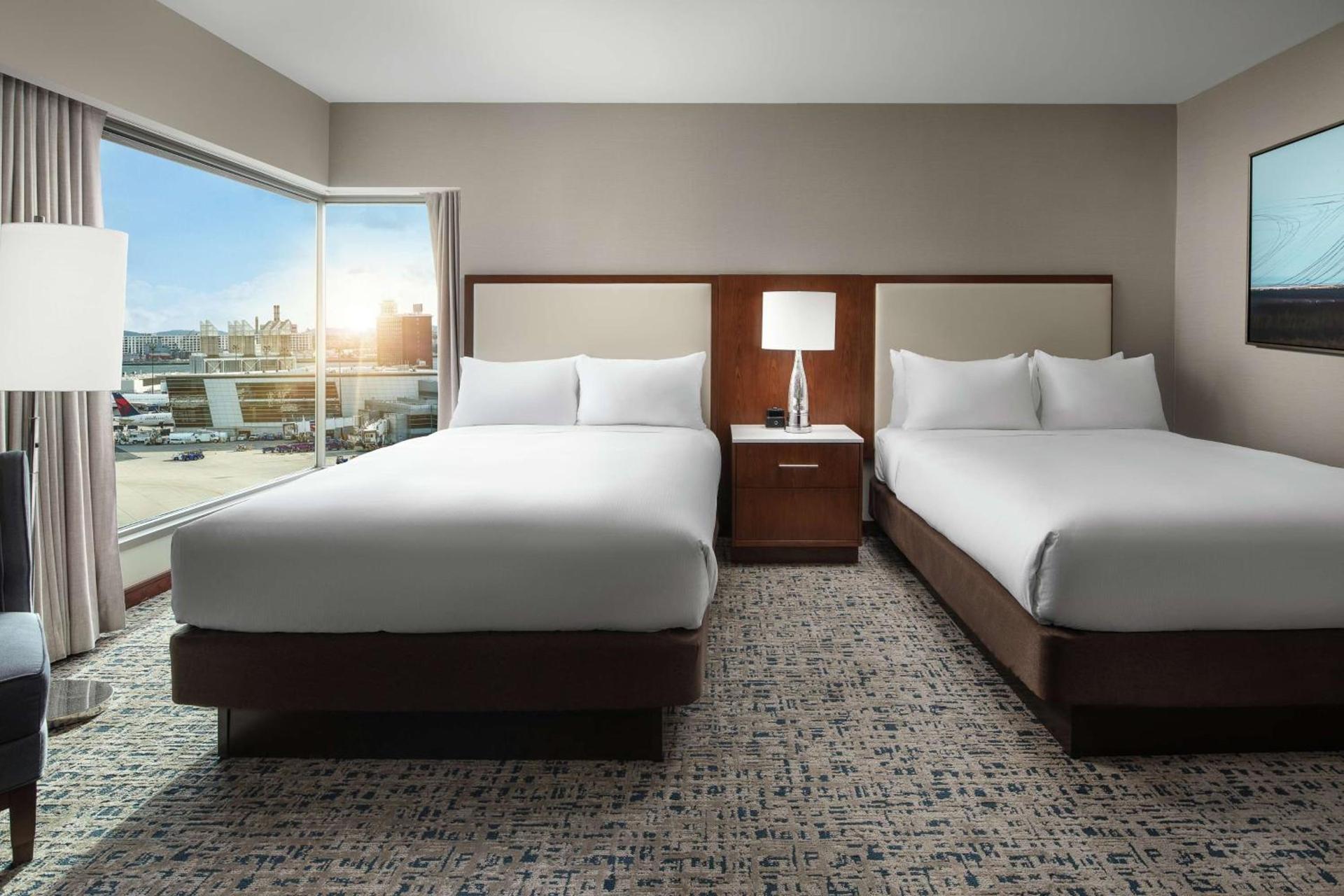 Hilton Boston Logan Airport photo 33
