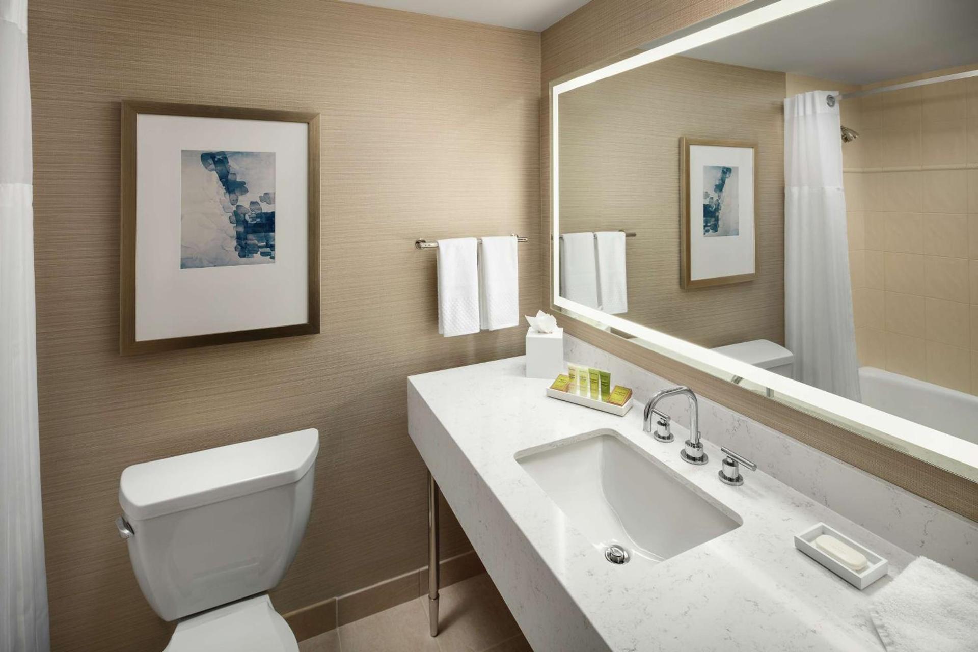 Hilton Boston Logan Airport photo 43