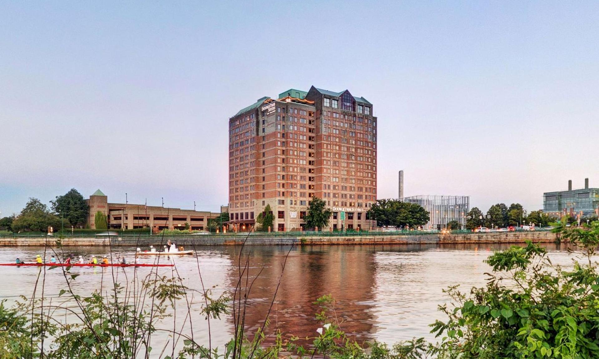 DoubleTree Suites by Hilton Hotel Boston - Cambridge photo 1
