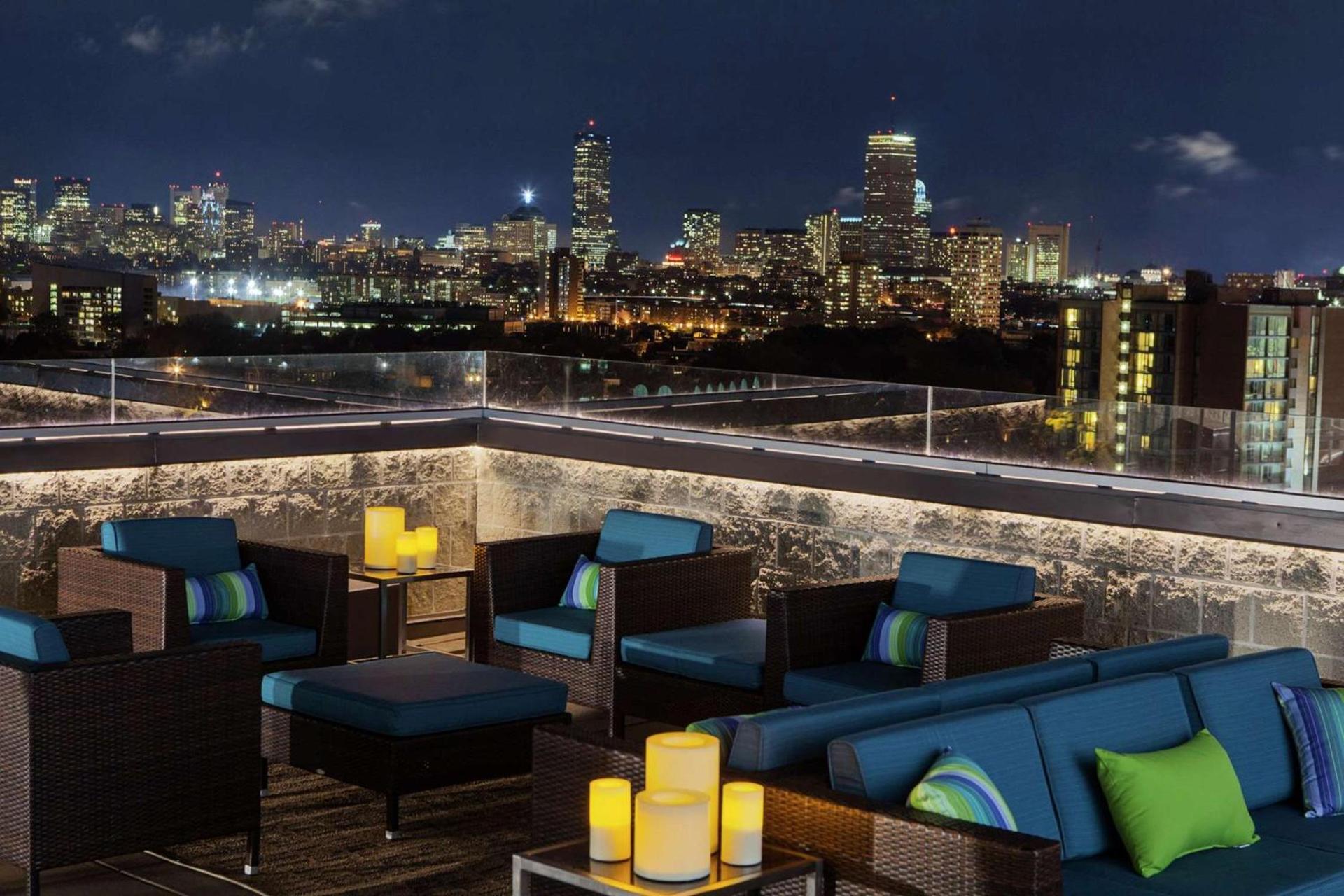 DoubleTree Suites by Hilton Hotel Boston - Cambridge photo 4