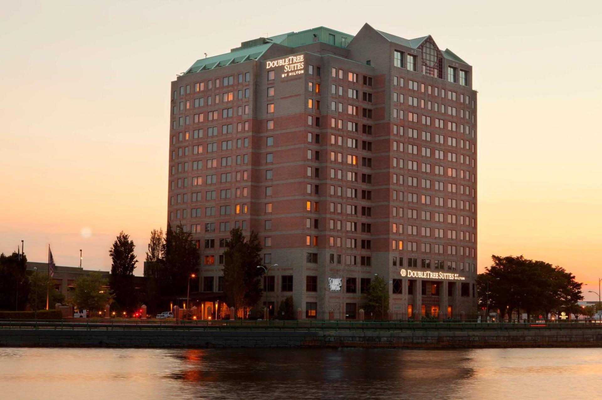 DoubleTree Suites by Hilton Hotel Boston - Cambridge photo 8