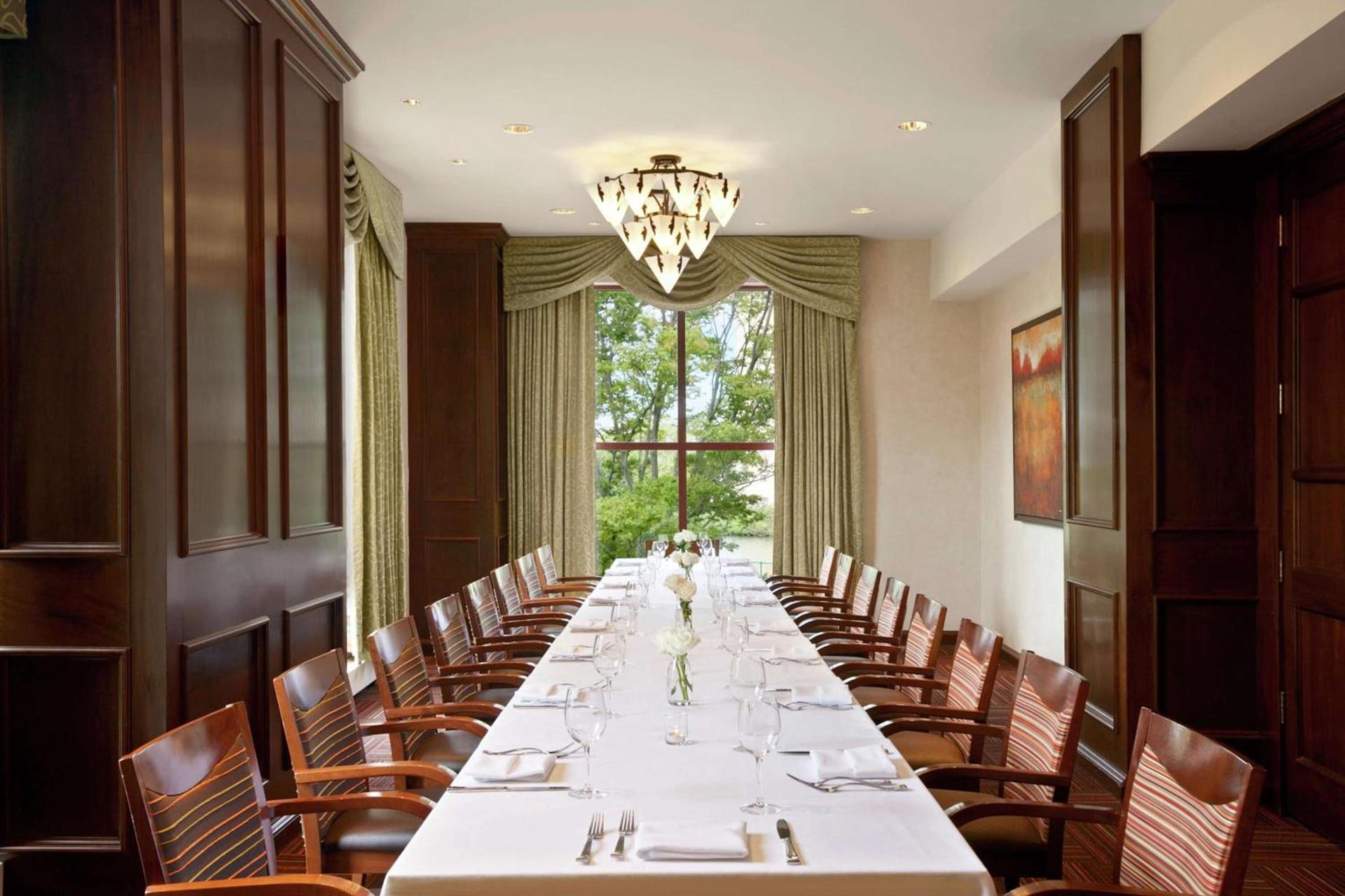 DoubleTree Suites by Hilton Hotel Boston - Cambridge photo 18