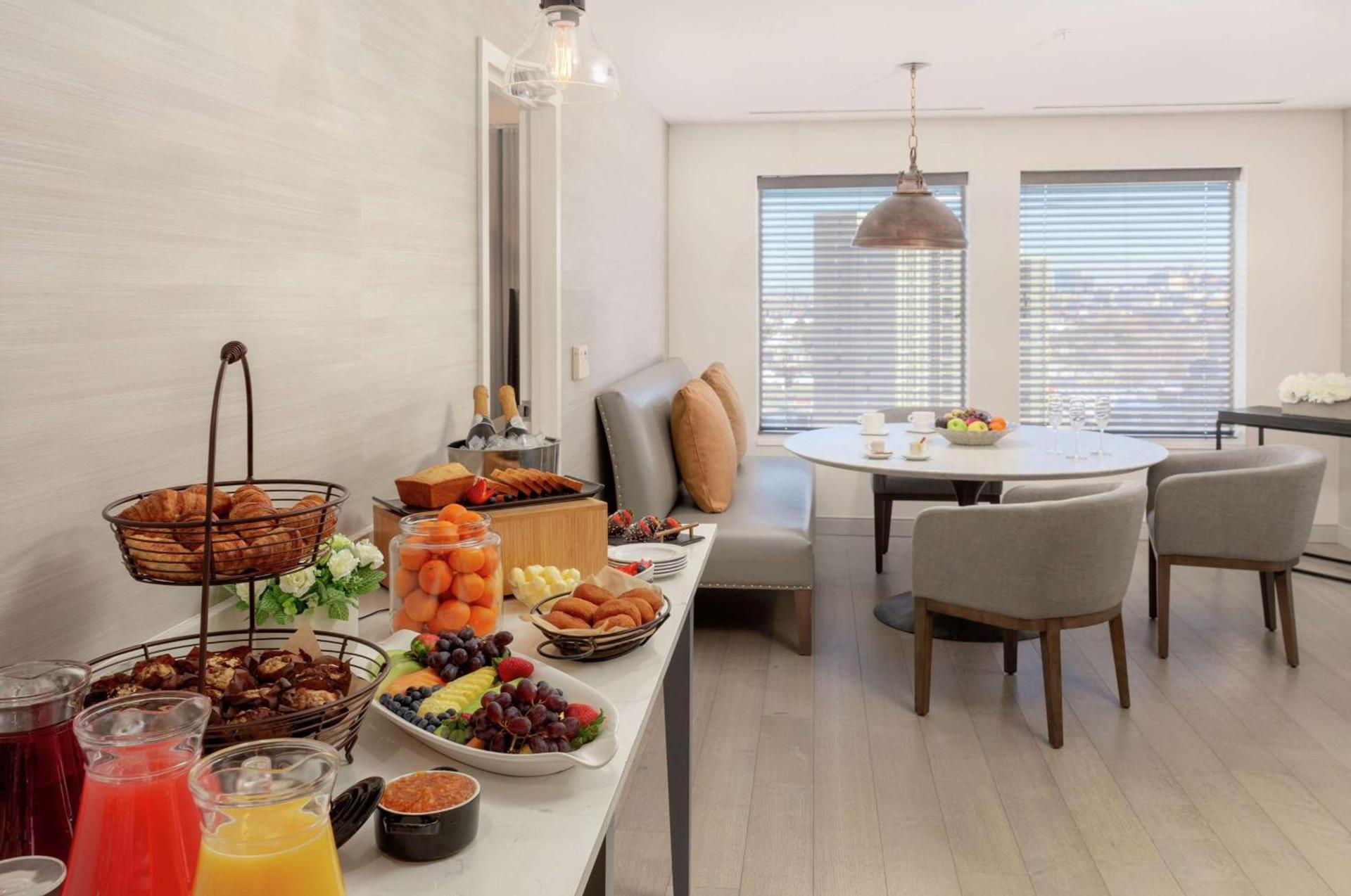 DoubleTree Suites by Hilton Hotel Boston - Cambridge photo 26