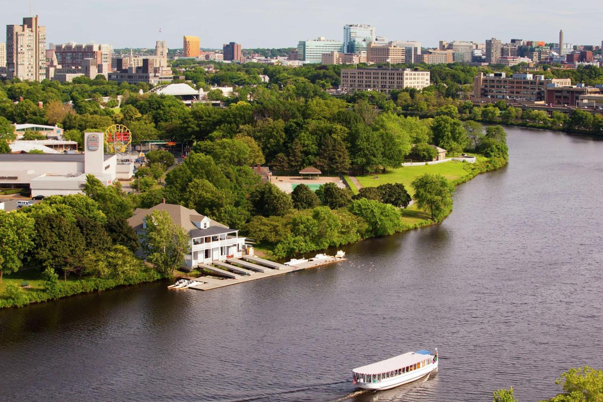 DoubleTree Suites by Hilton Hotel Boston - Cambridge photo 28