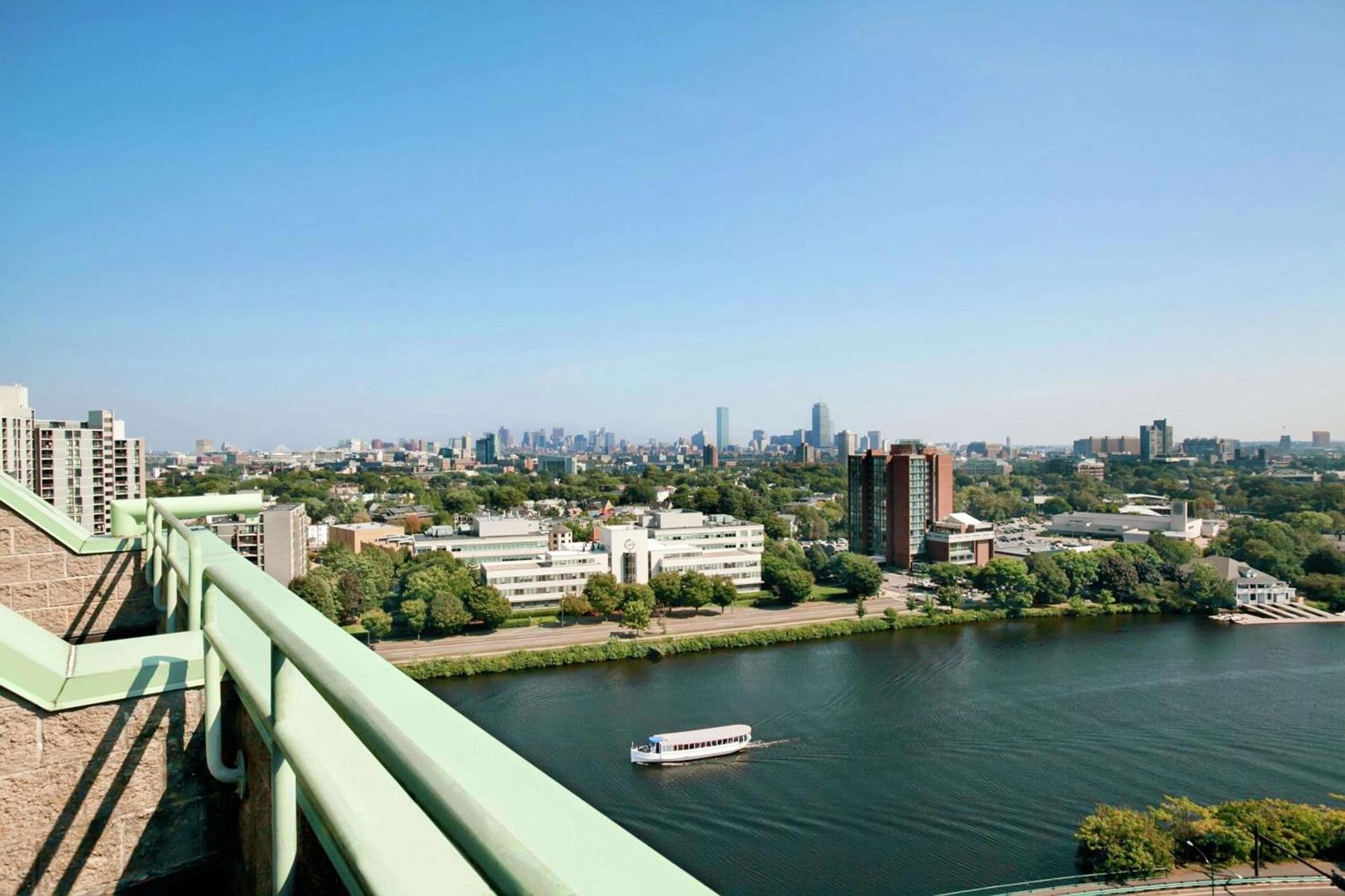 DoubleTree Suites by Hilton Hotel Boston - Cambridge photo 41