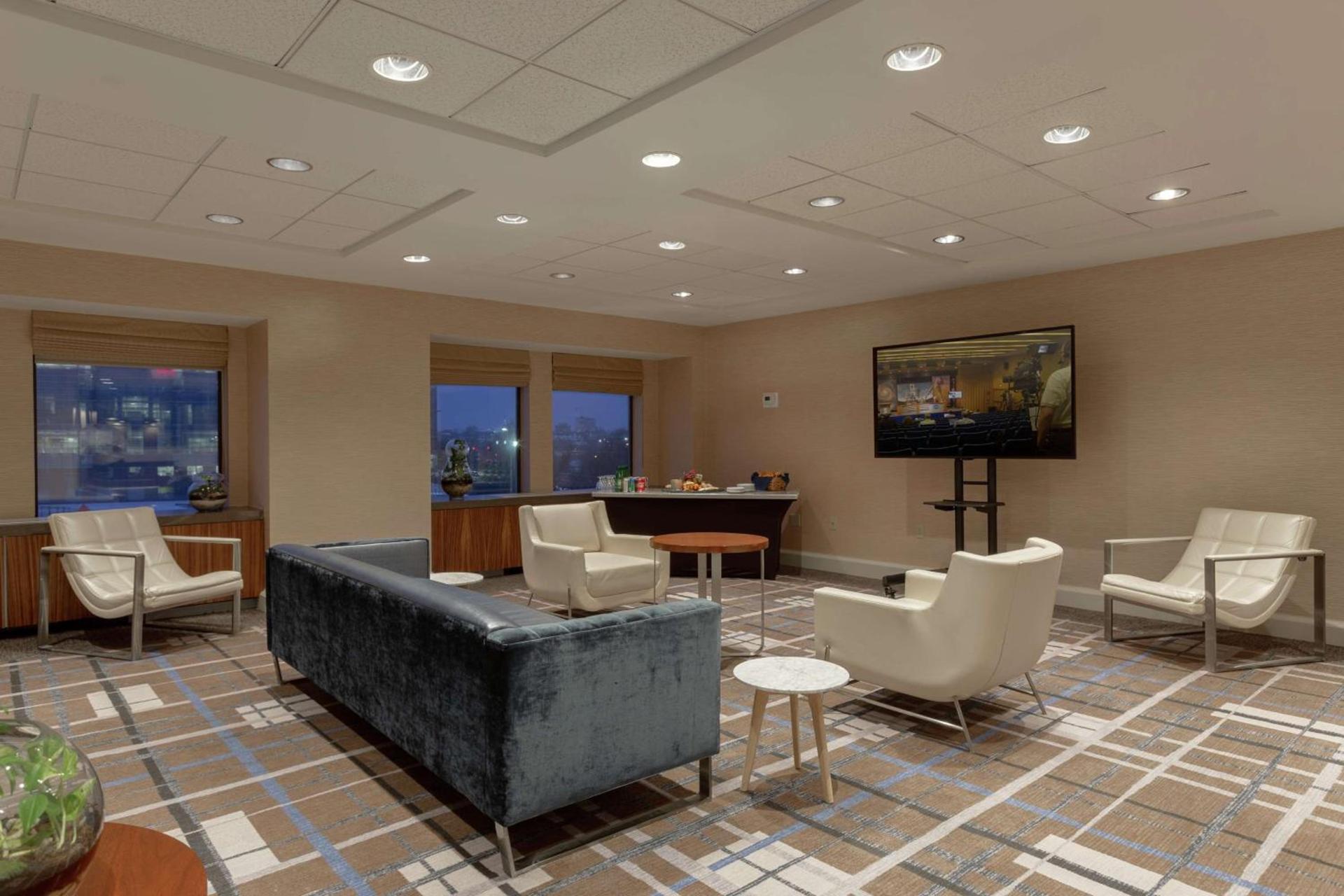 DoubleTree Suites by Hilton Hotel Boston - Cambridge photo 55