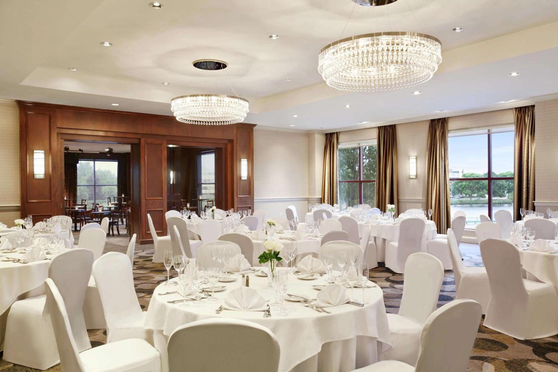 DoubleTree Suites by Hilton Hotel Boston - Cambridge photo 56