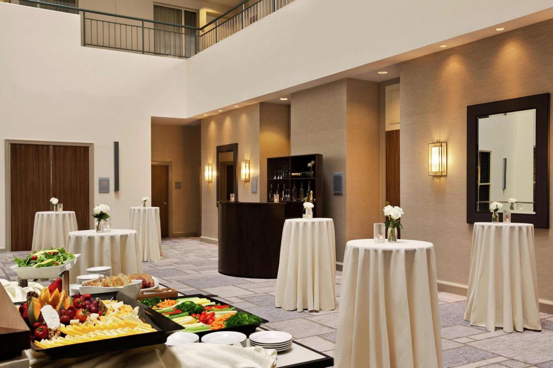 DoubleTree Suites by Hilton Hotel Boston - Cambridge photo 57