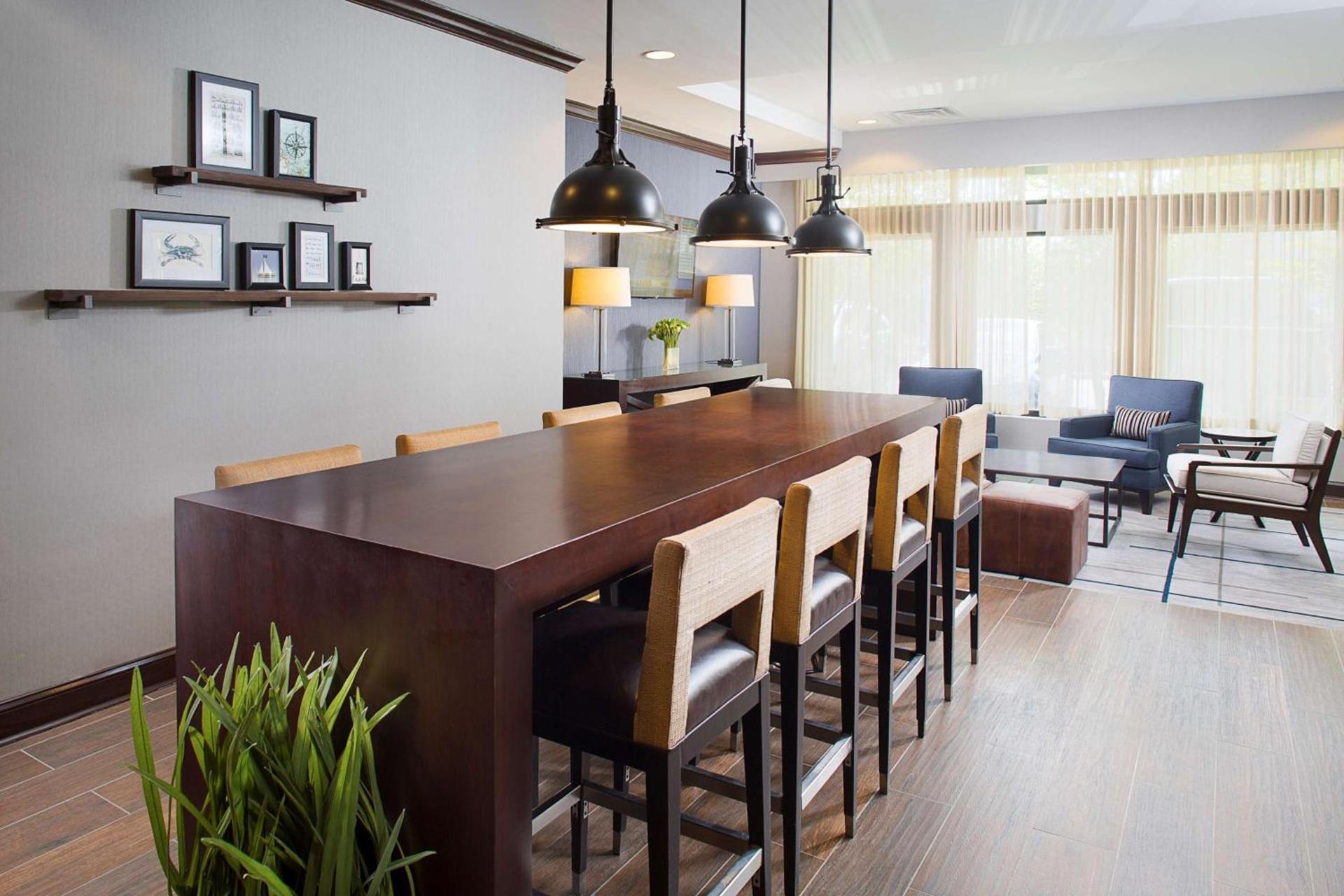 DoubleTree by Hilton Baltimore - BWI Airport photo 3
