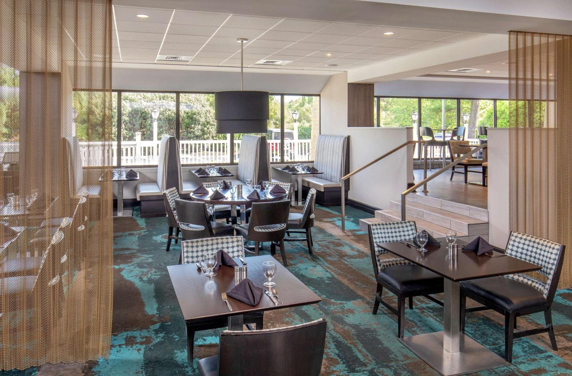 DoubleTree by Hilton Columbia photo 7