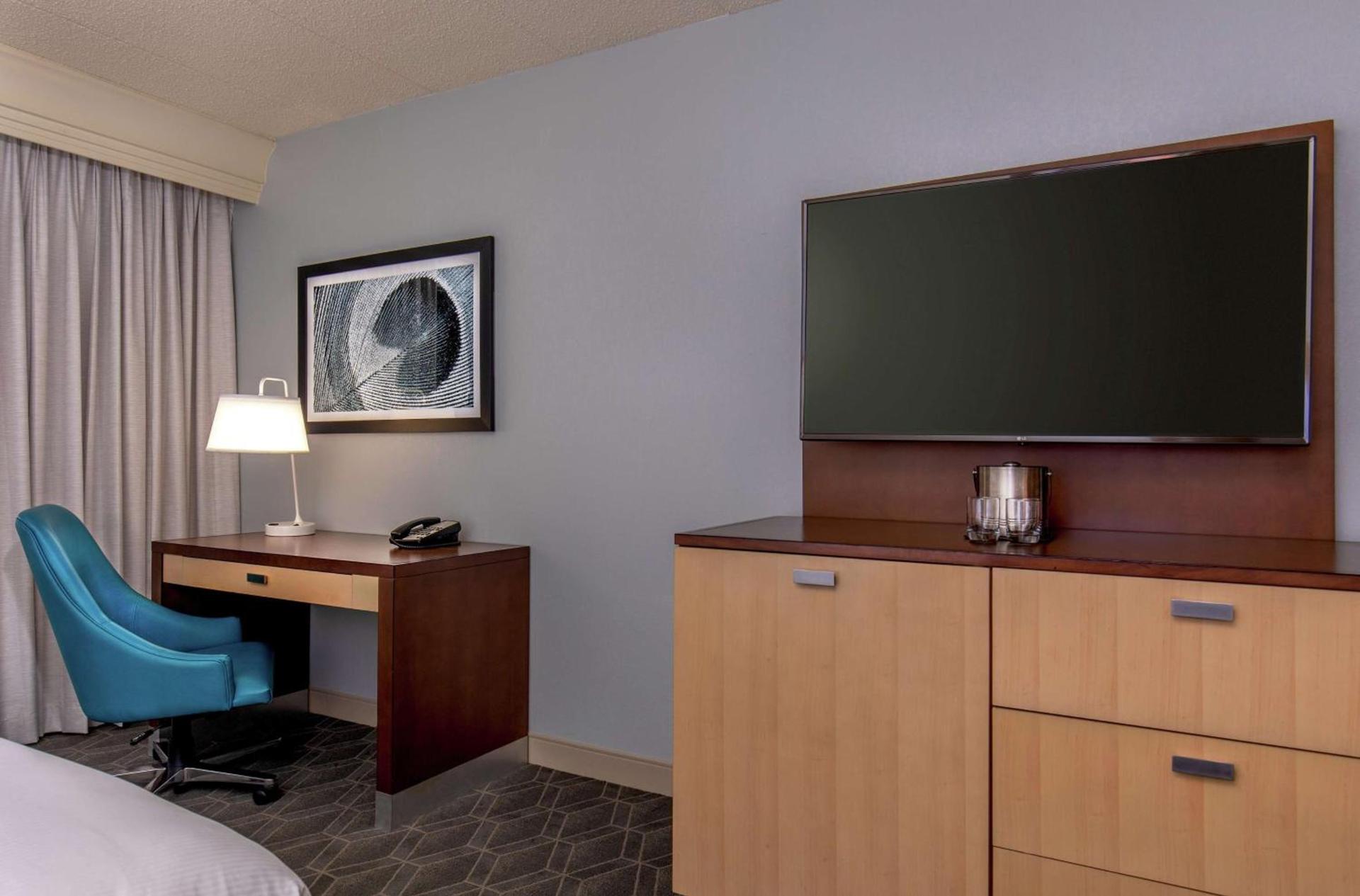 DoubleTree by Hilton Columbia photo 13