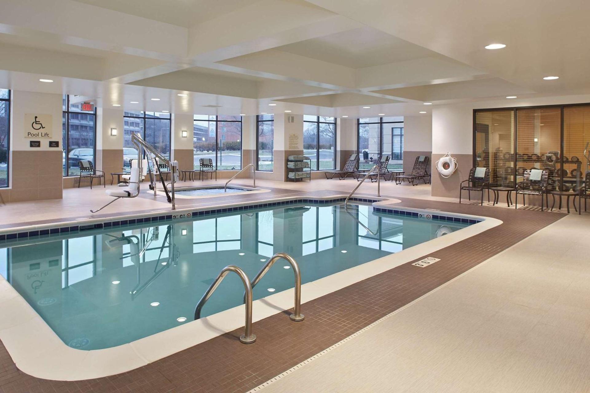 Hilton Garden Inn Akron photo 8