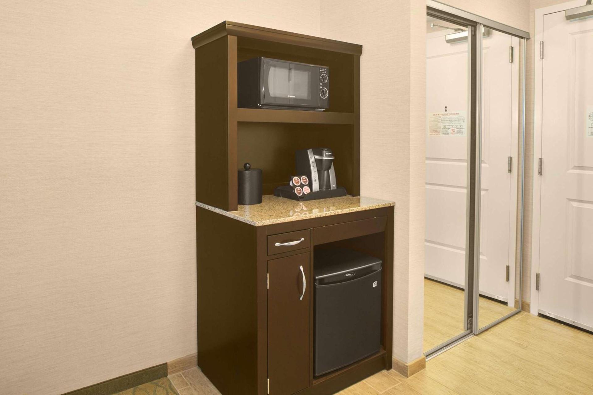 Hilton Garden Inn Akron photo 24