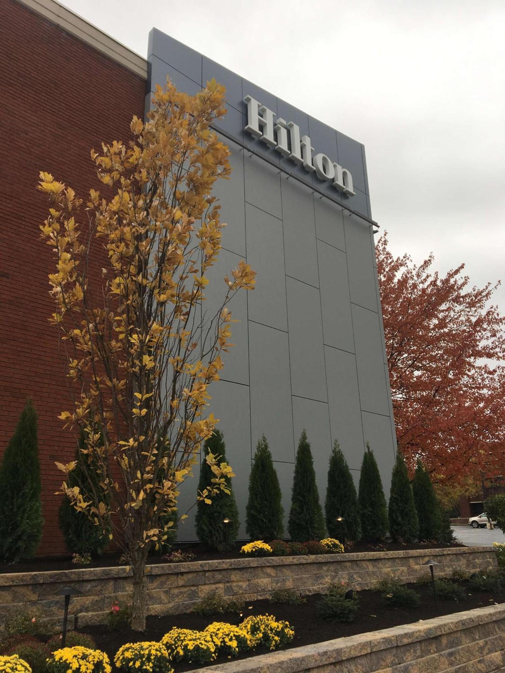 DoubleTree by Hilton Akron Fairlawn photo 2