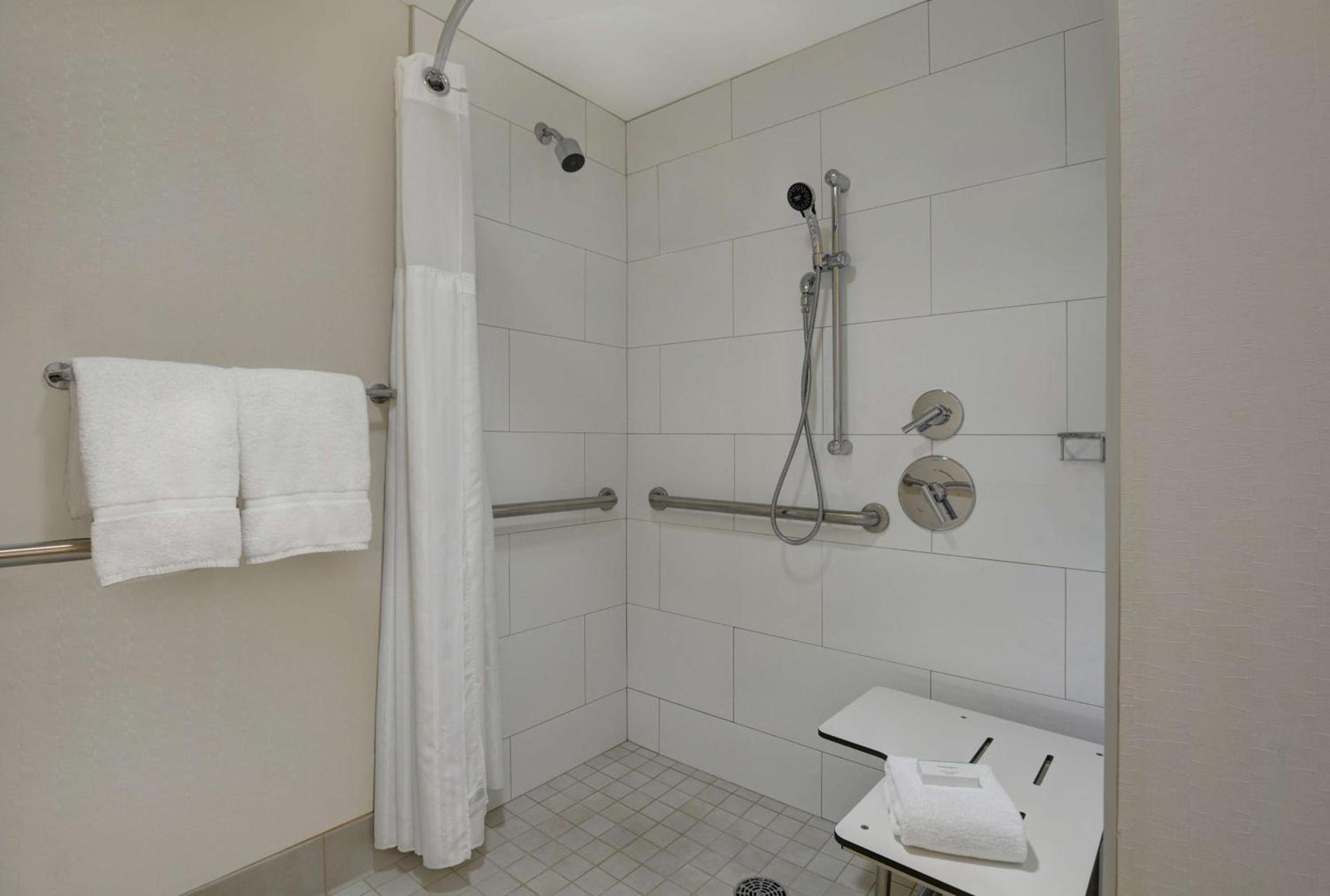 Hilton Garden Inn Chicago Downtown/Magnificent Mile photo 15