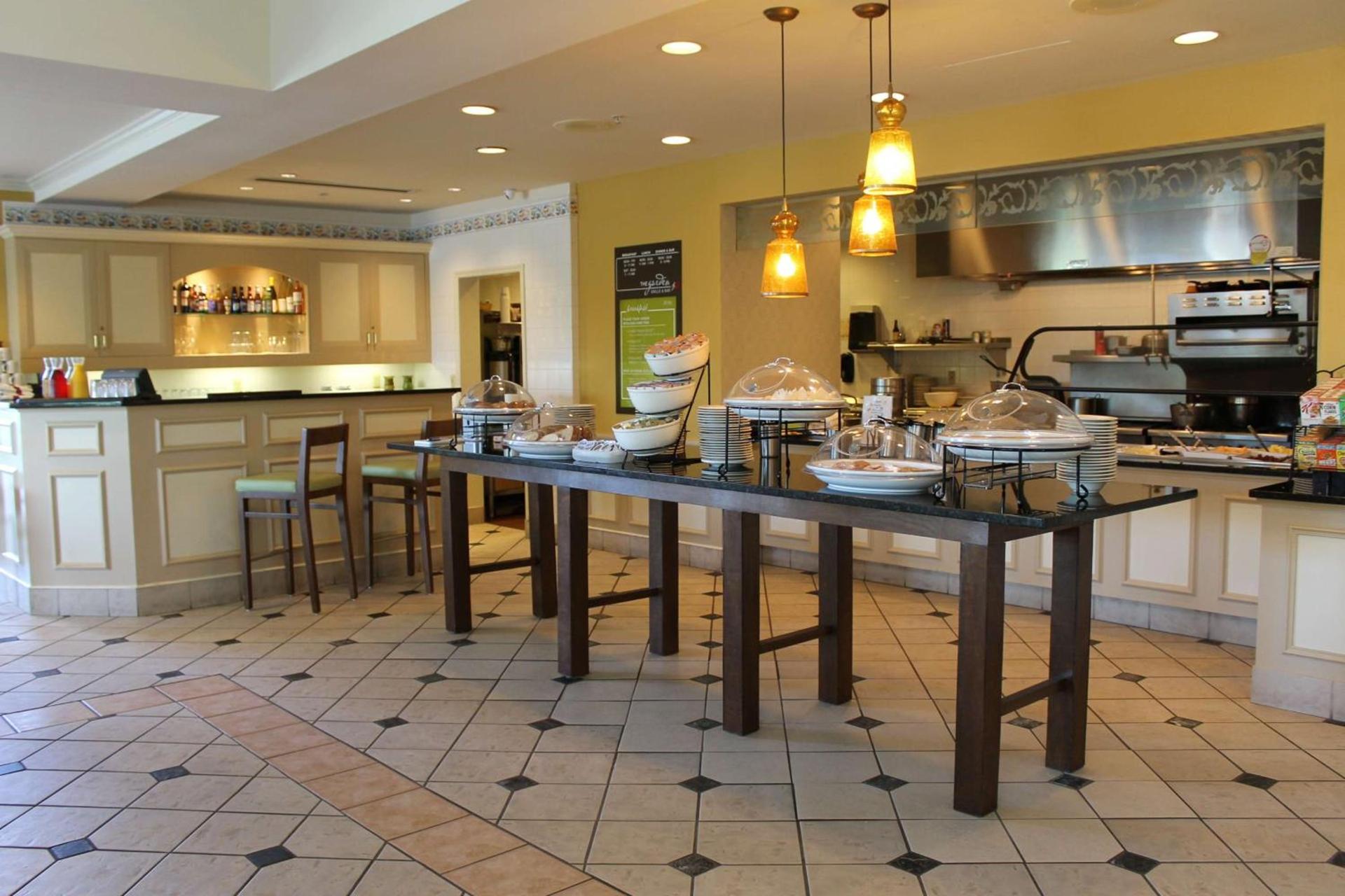 Hilton Garden Inn Addison photo 15