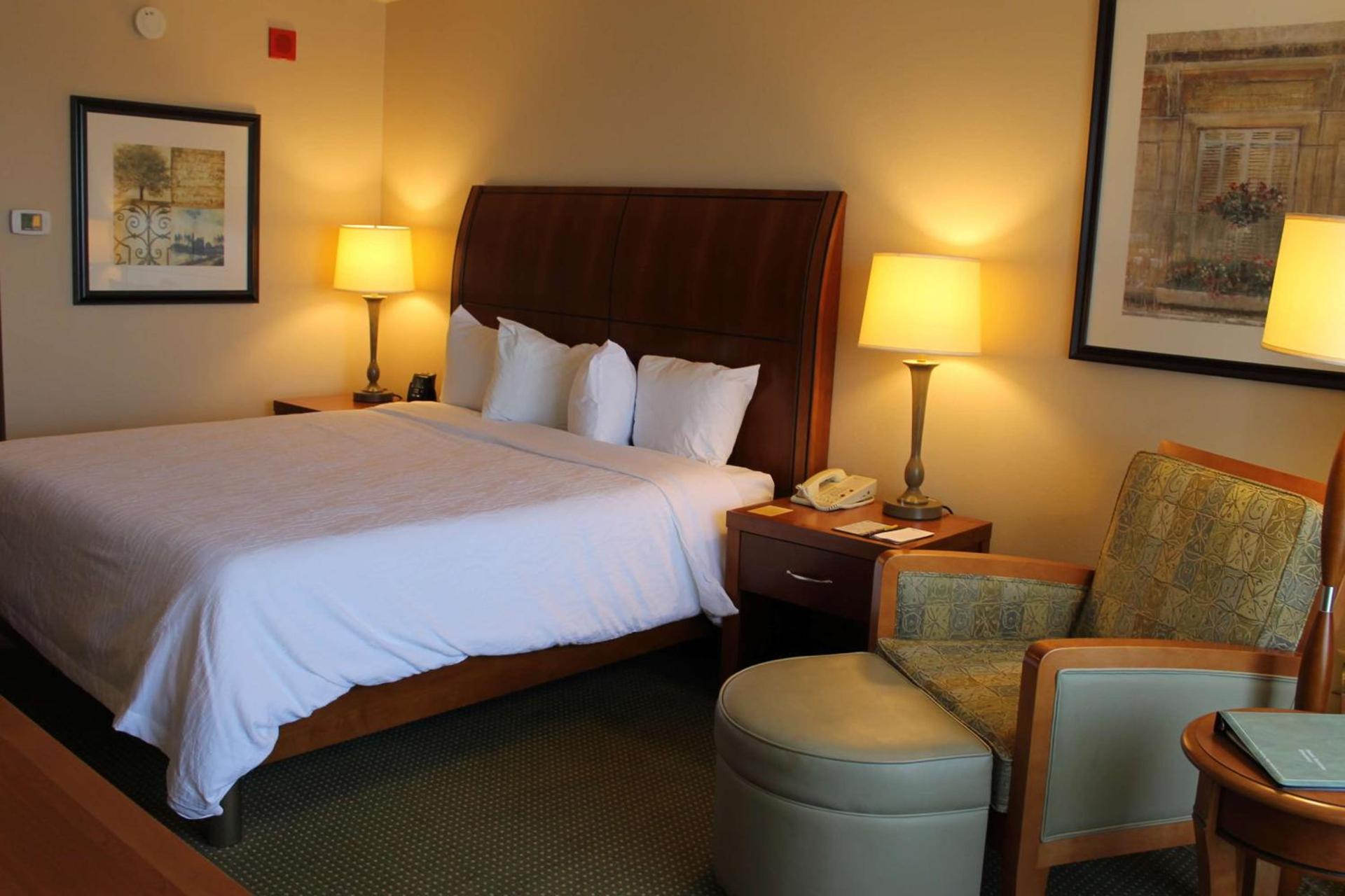 Hilton Garden Inn Addison photo 36