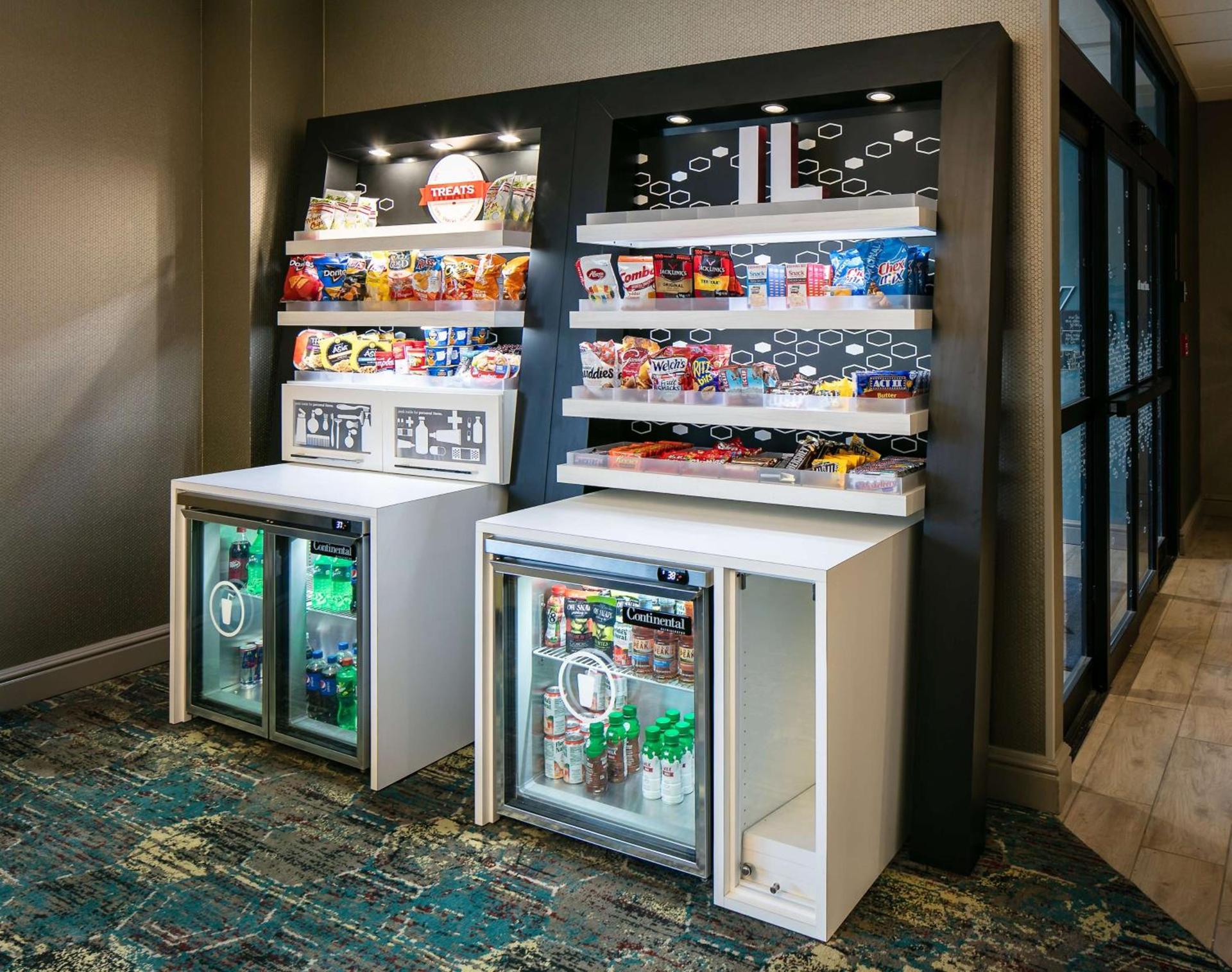 Hampton Inn Freeport photo 9