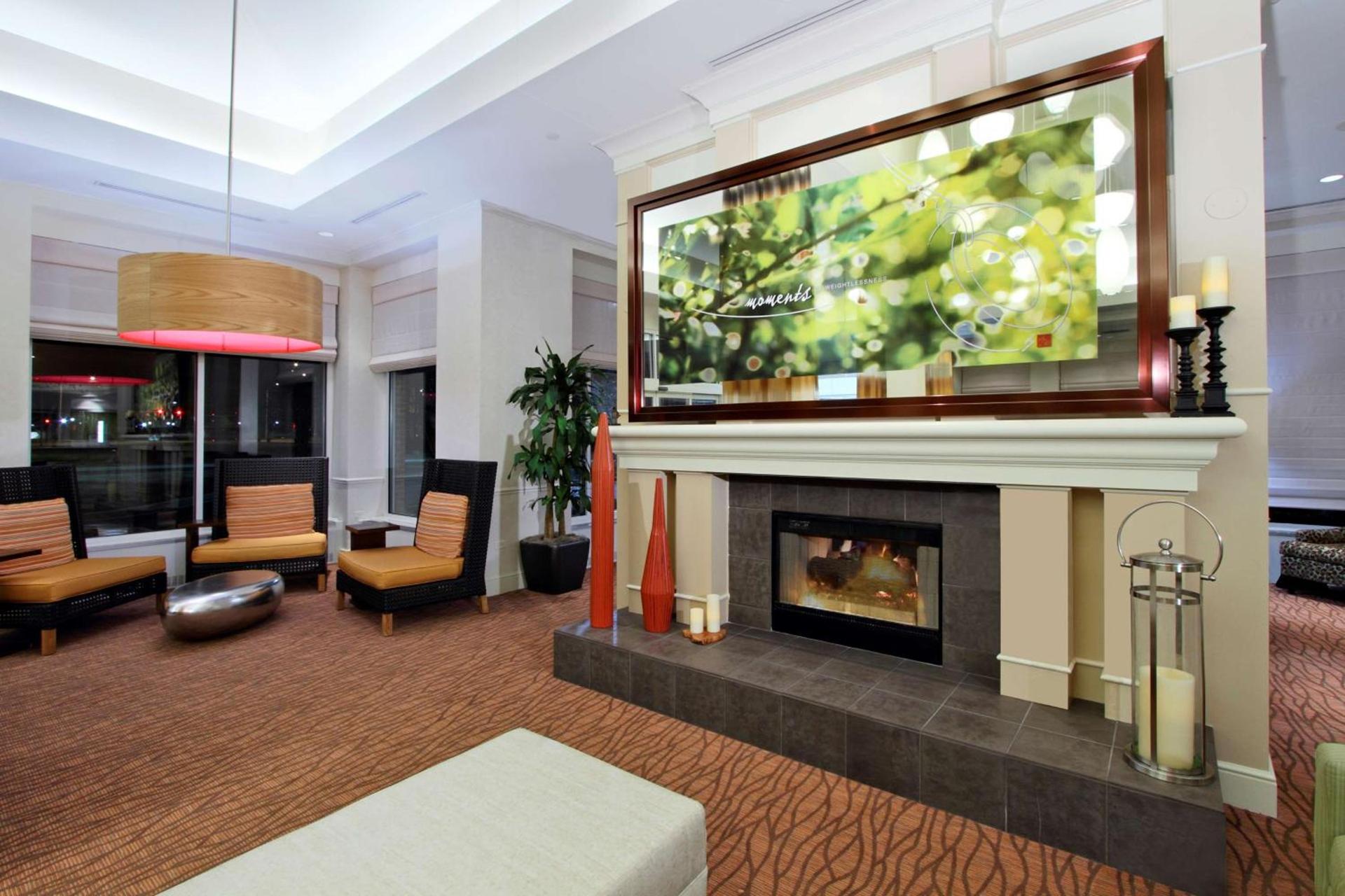 Hilton Garden Inn Saint Charles photo 3