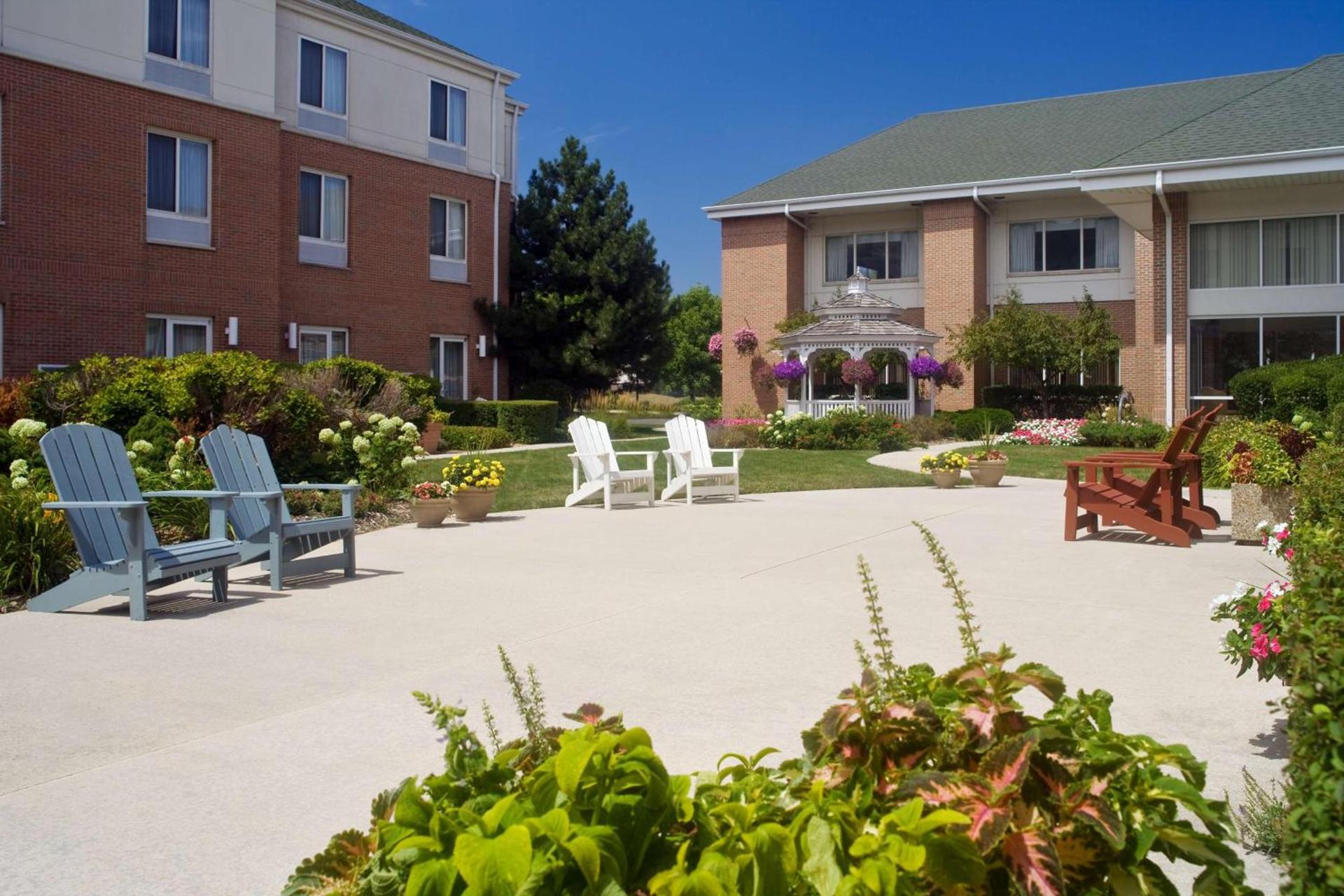Hilton Garden Inn Saint Charles photo 2