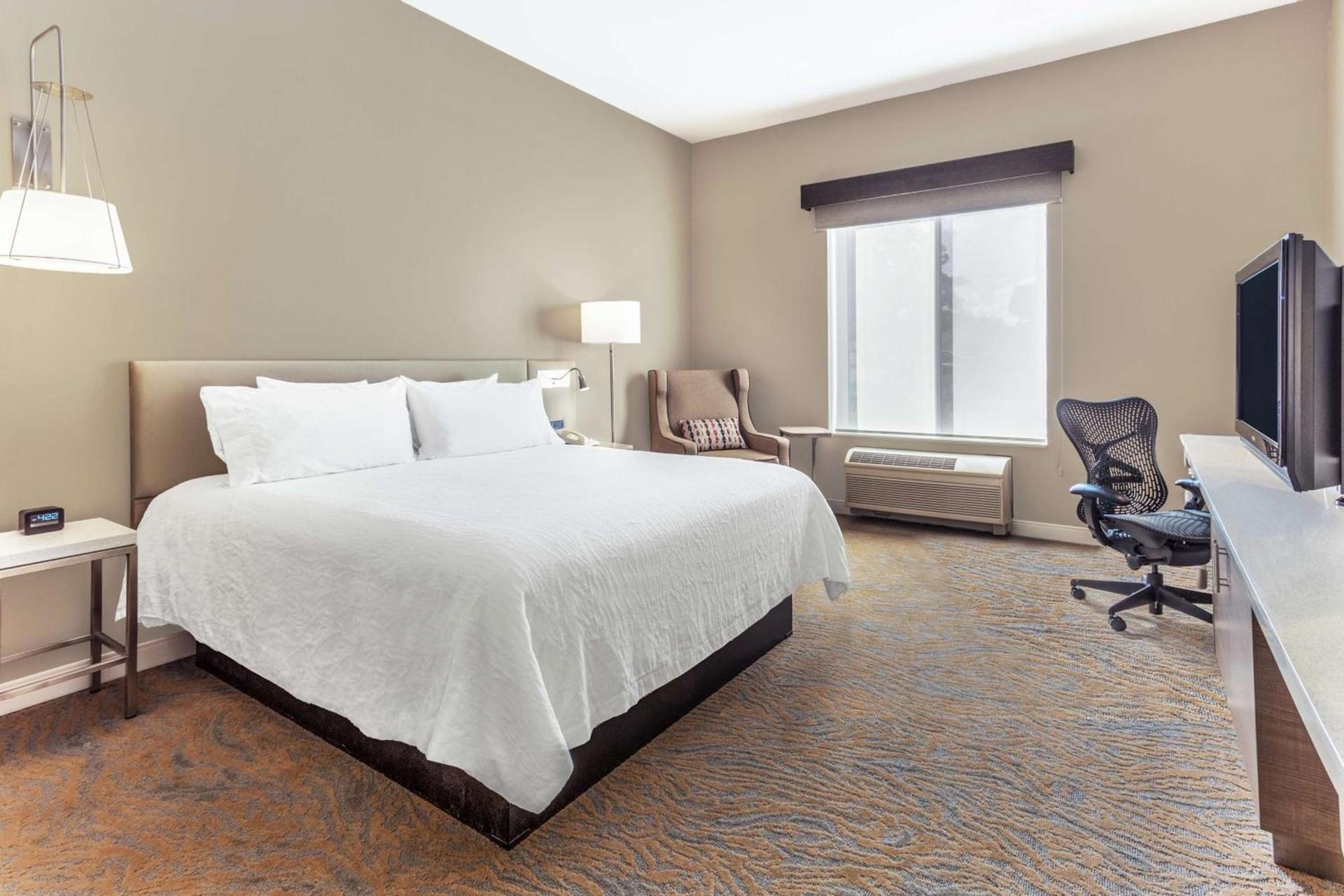 Hilton Garden Inn Saint Charles photo 15
