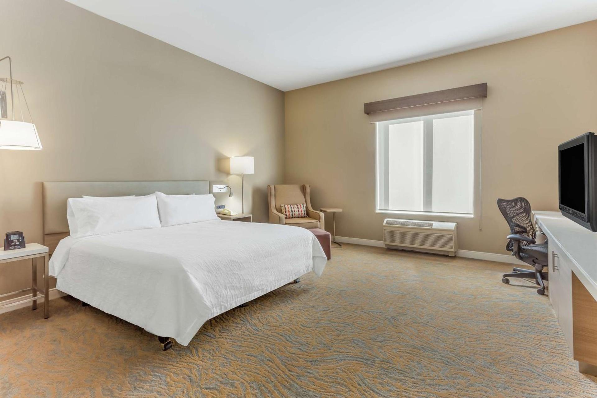 Hilton Garden Inn Saint Charles photo 23