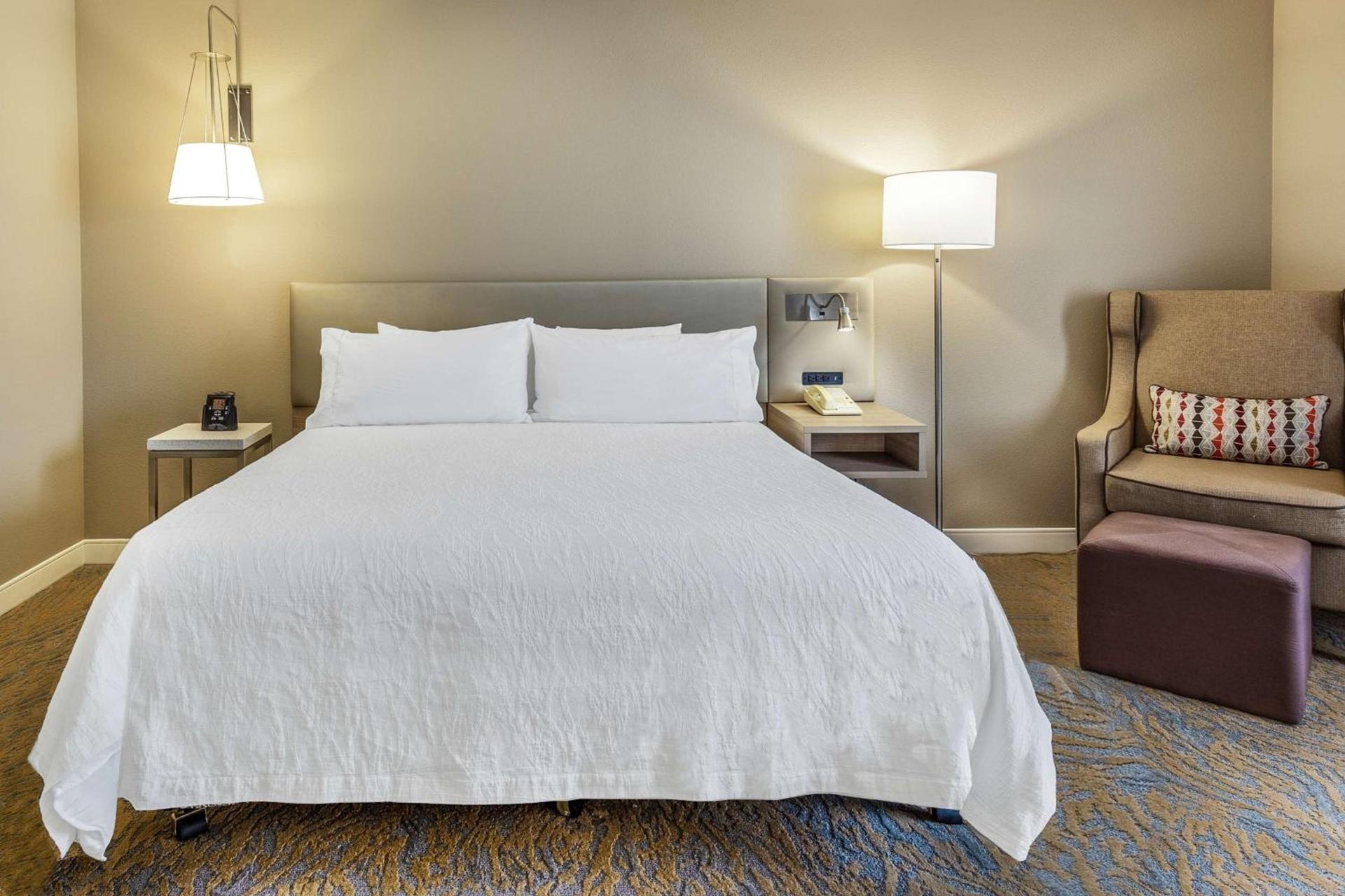 Hilton Garden Inn Saint Charles photo 24
