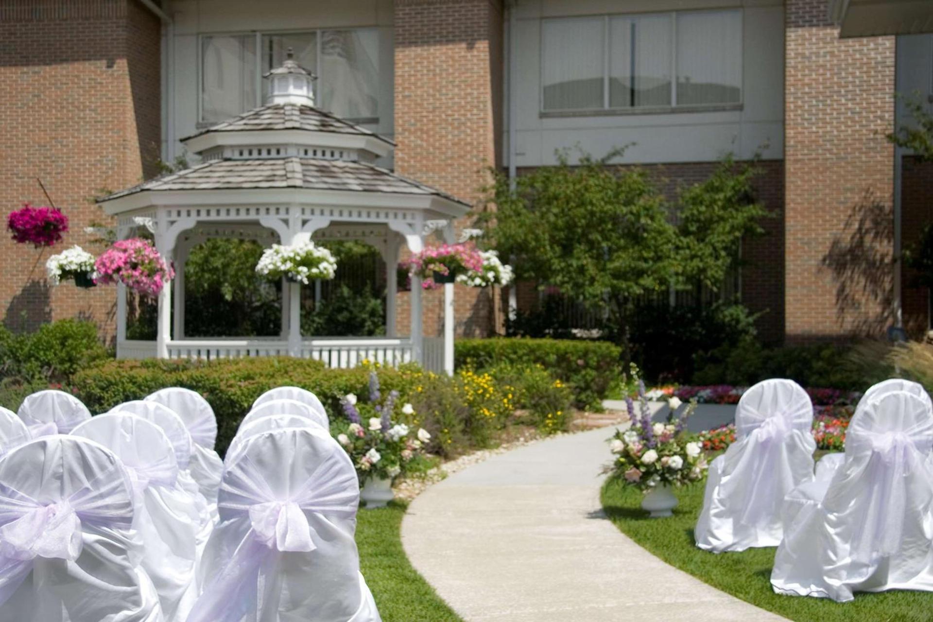 Hilton Garden Inn Saint Charles photo 25