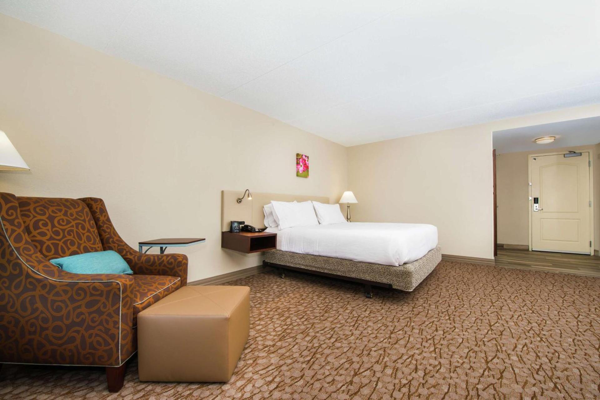 Hilton Garden Inn Charlottesville photo 17