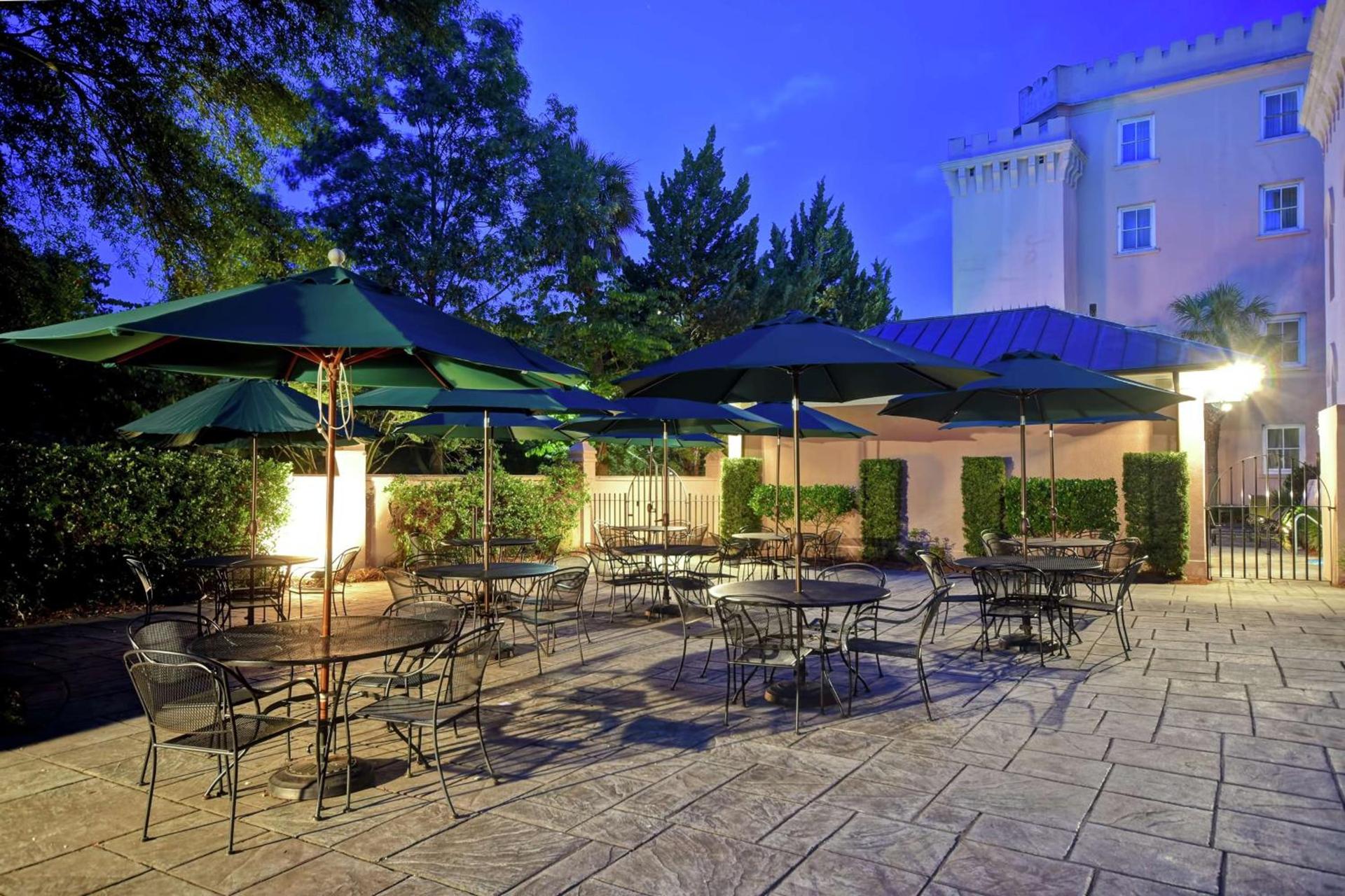Embassy Suites Charleston - Historic District photo 9