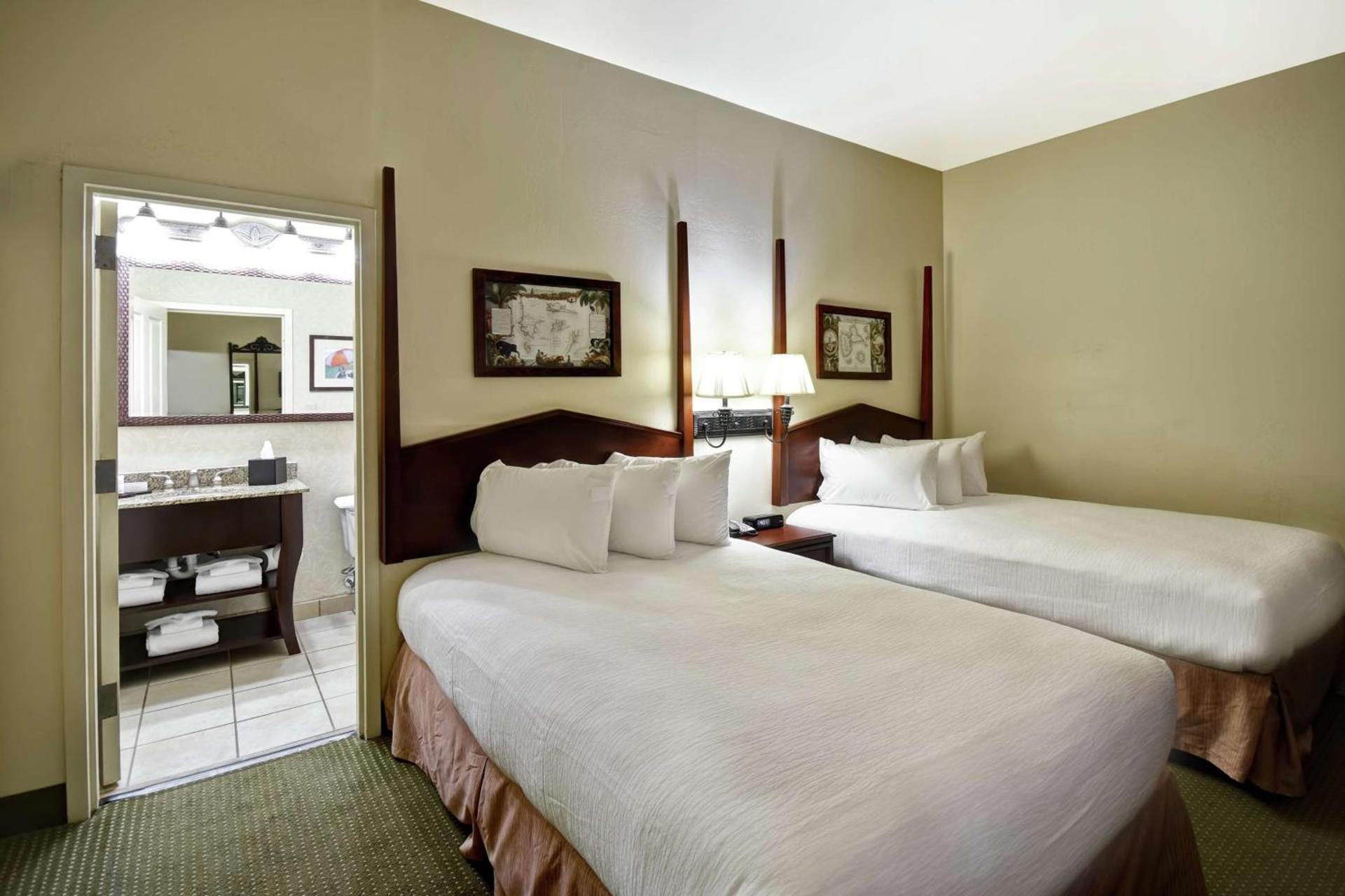 Embassy Suites Charleston - Historic District photo 19