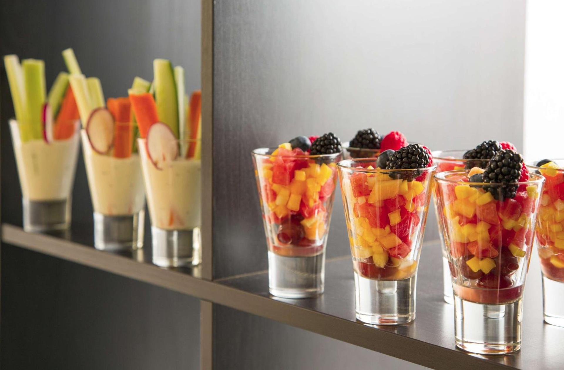 DoubleTree by Hilton Chicago - Oak Brook photo 14
