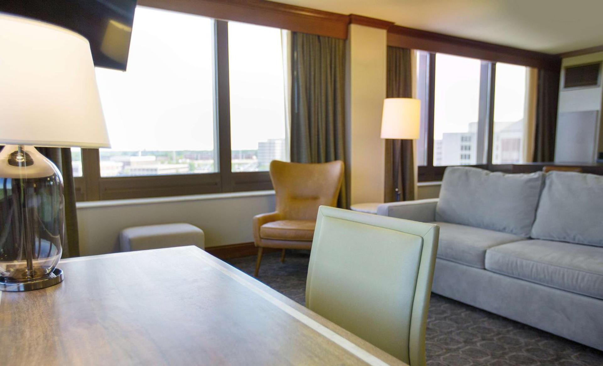 DoubleTree by Hilton Chicago - Oak Brook photo 40