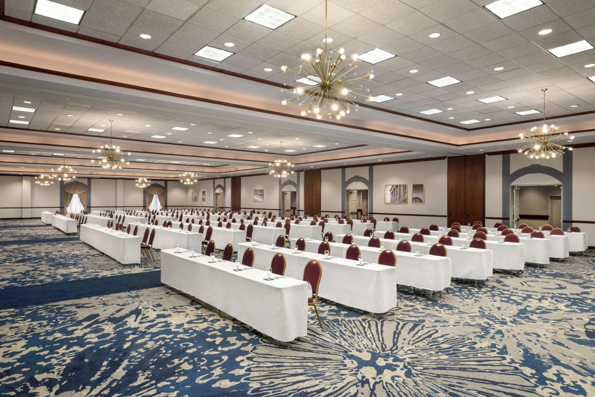 Embassy Suites by Hilton Cleveland Rockside photo 33