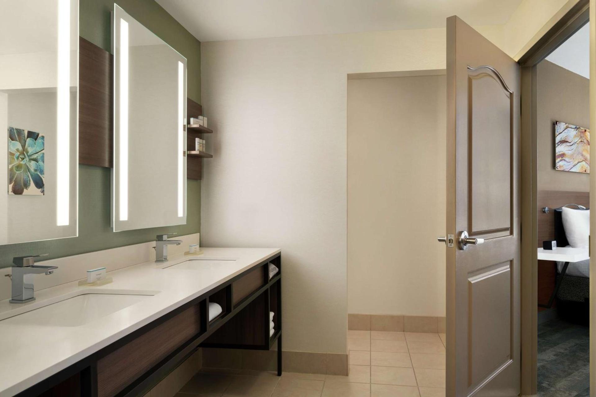Hilton Garden Inn Charlotte/Ayrsley photo 14