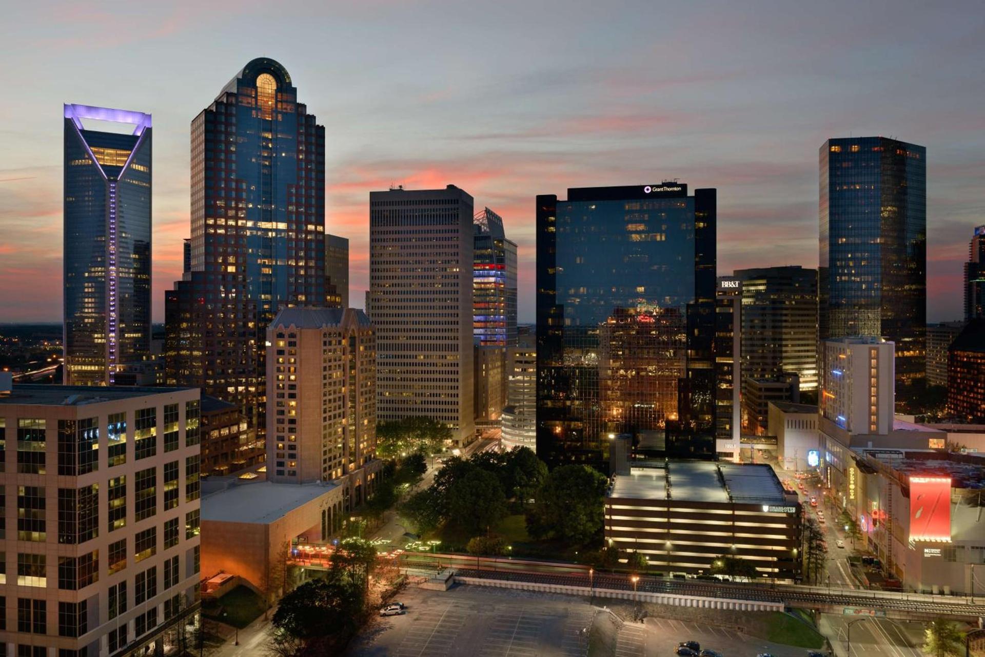 Hilton Charlotte Uptown photo 59