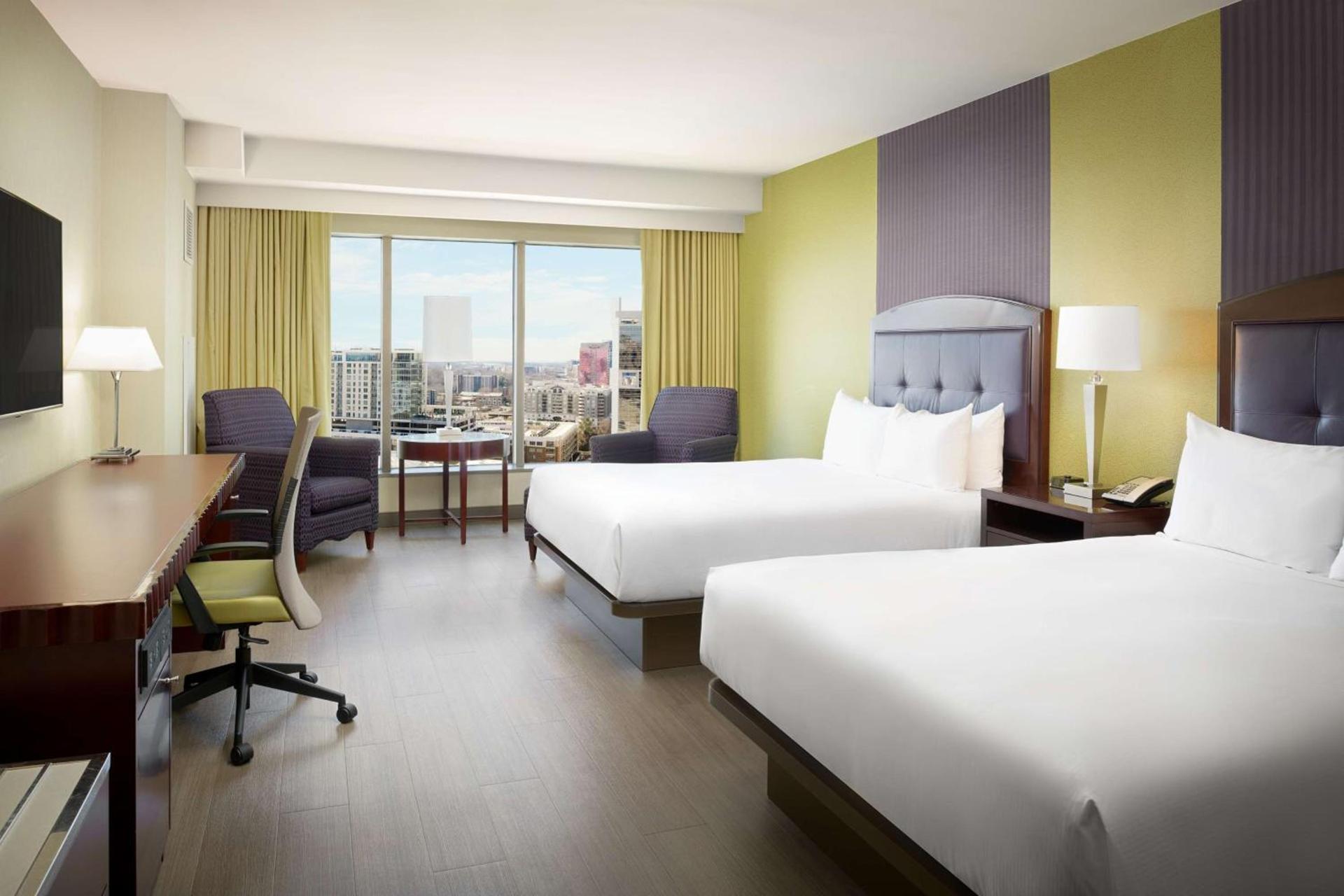 Hilton Charlotte Uptown photo 6