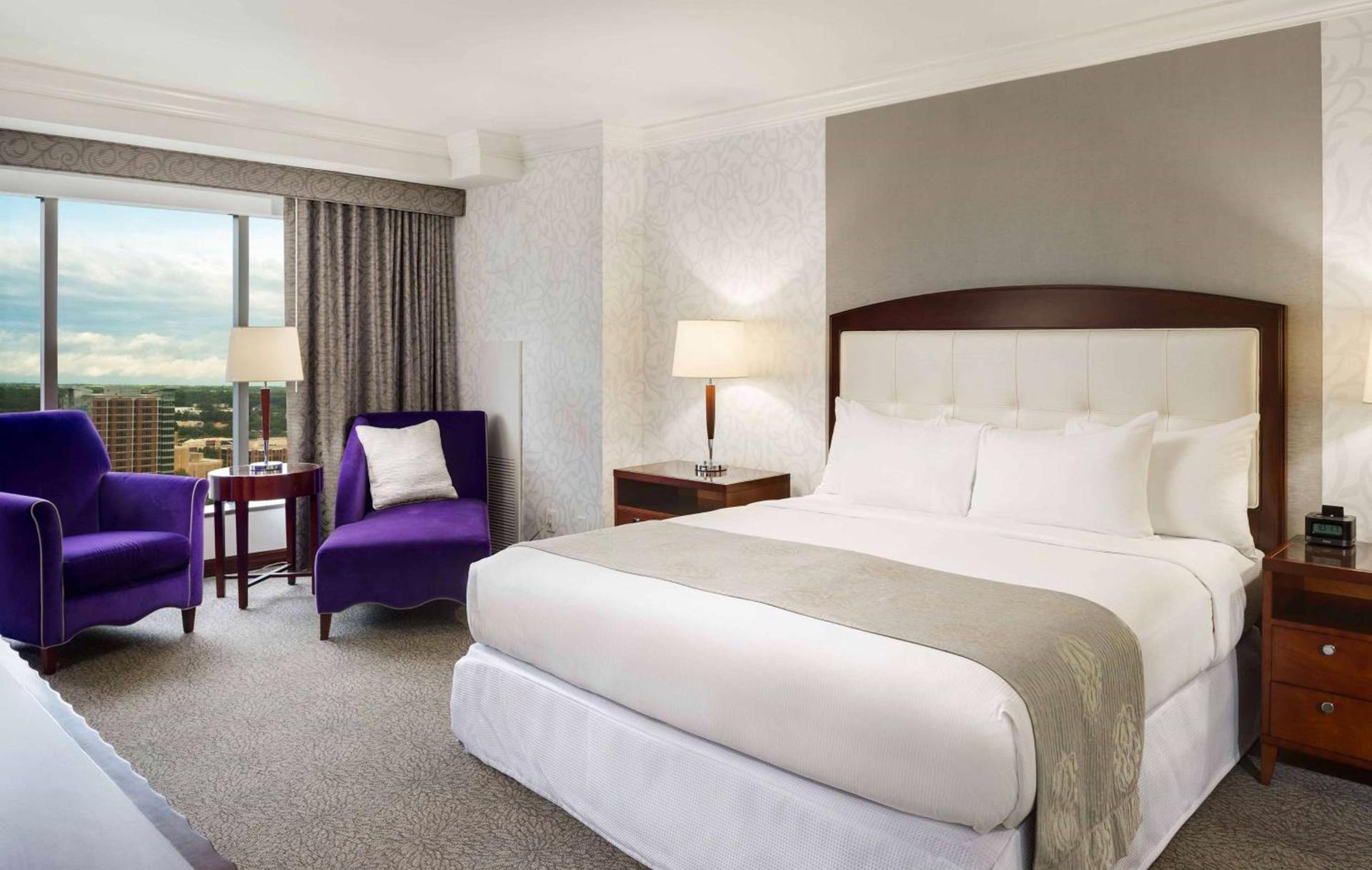 Hilton Charlotte Uptown photo 13