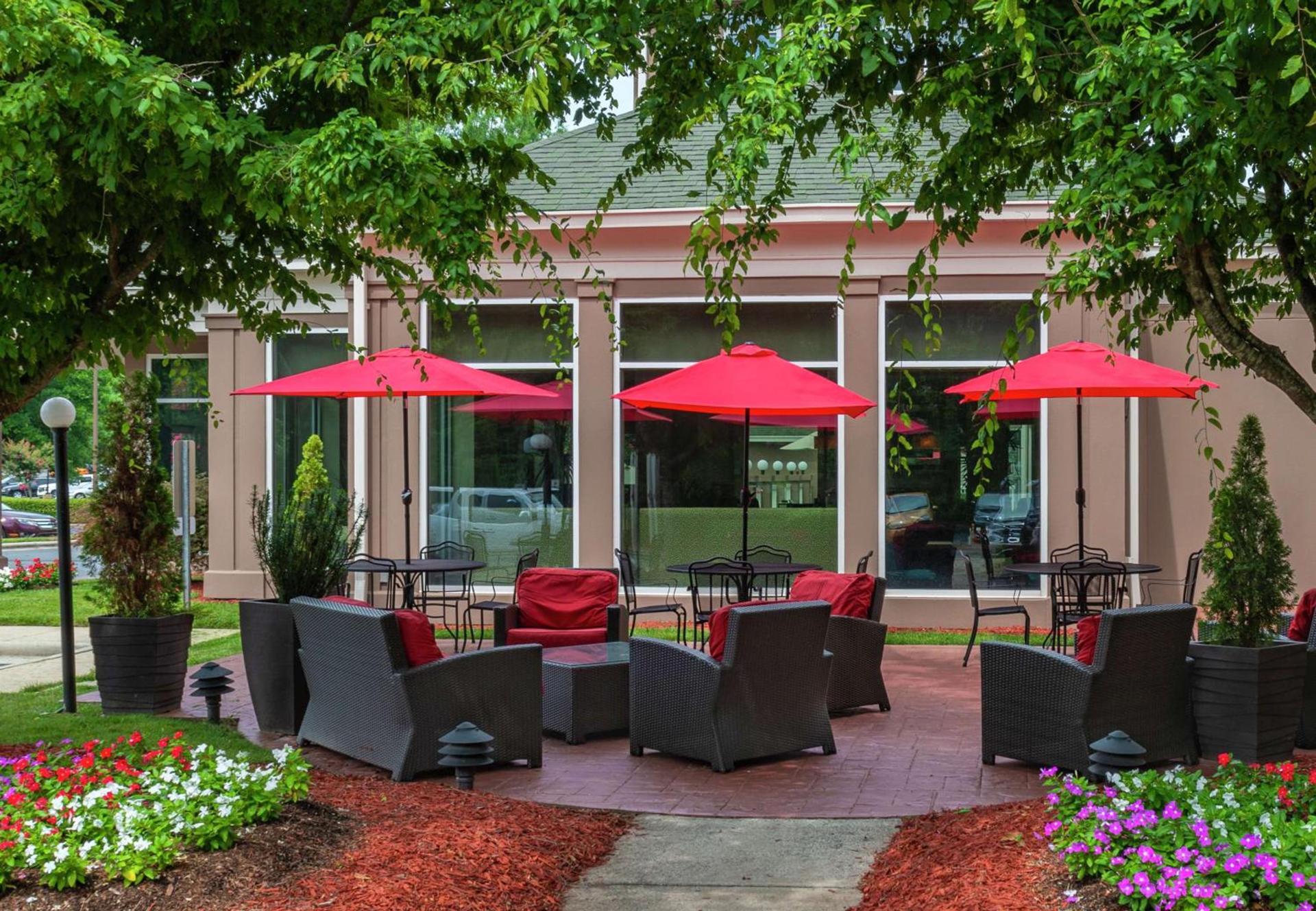 Hilton Garden Inn Charlotte Pineville photo 2