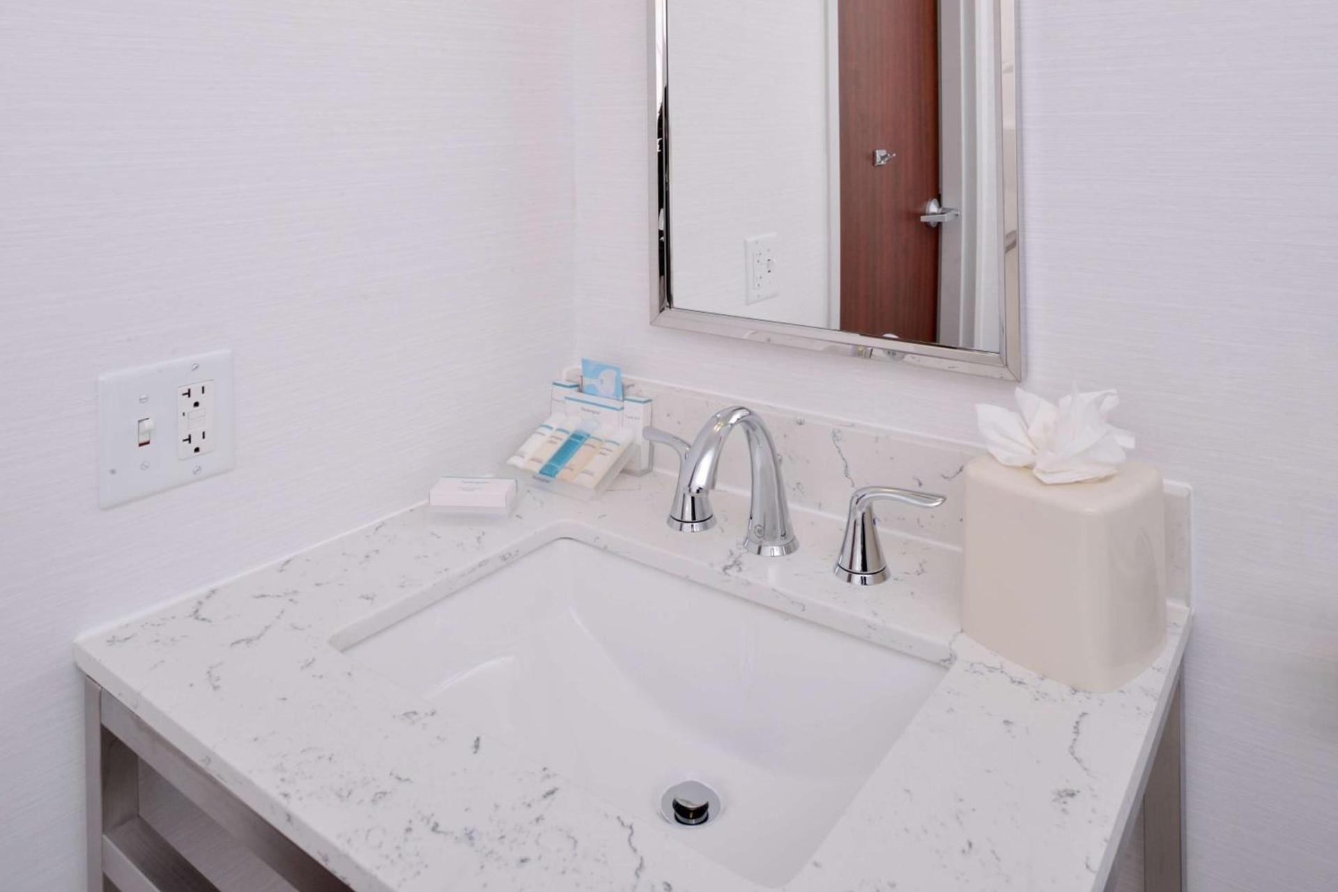 Hilton Garden Inn Columbus/Polaris photo 31