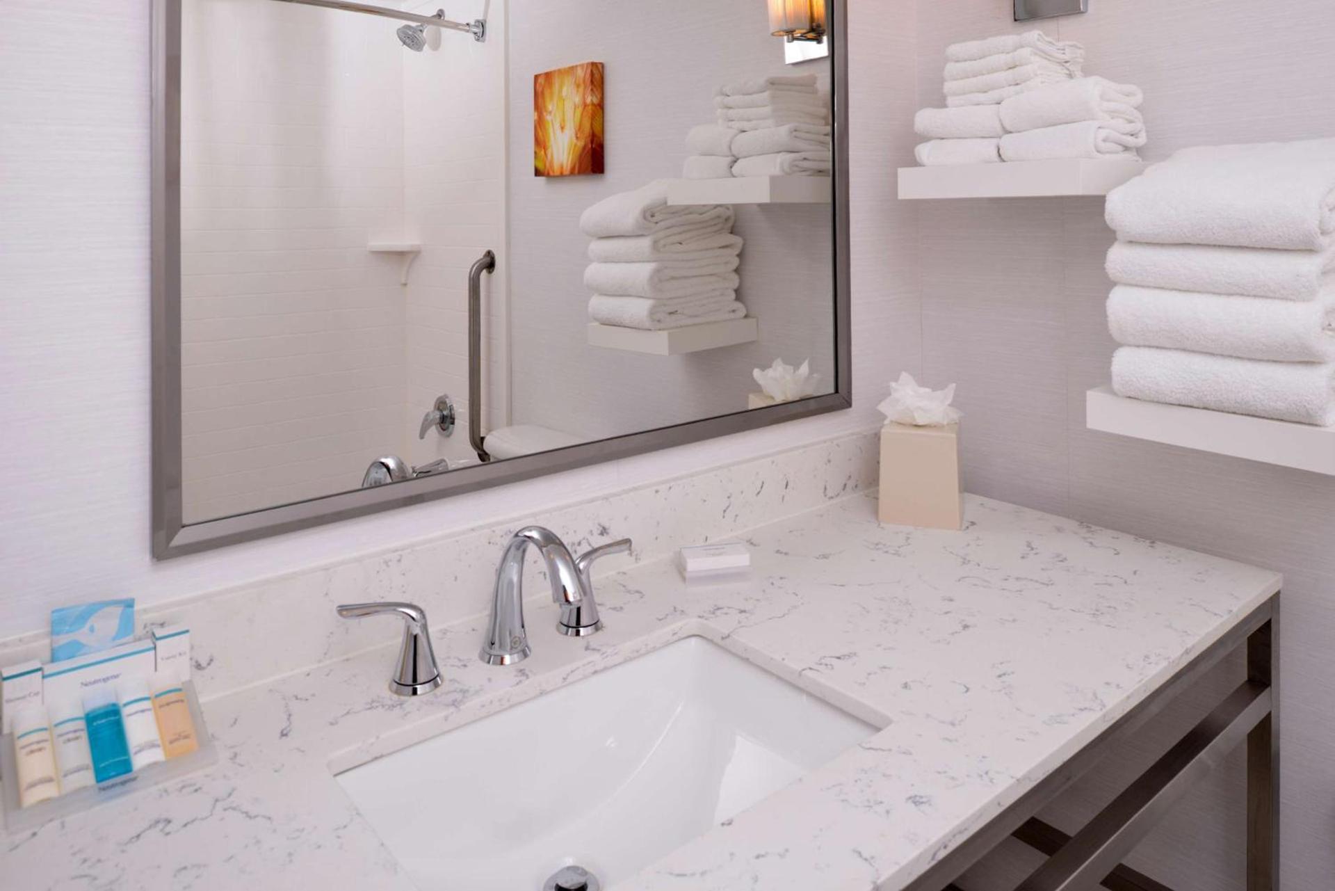 Hilton Garden Inn Columbus/Polaris photo 32