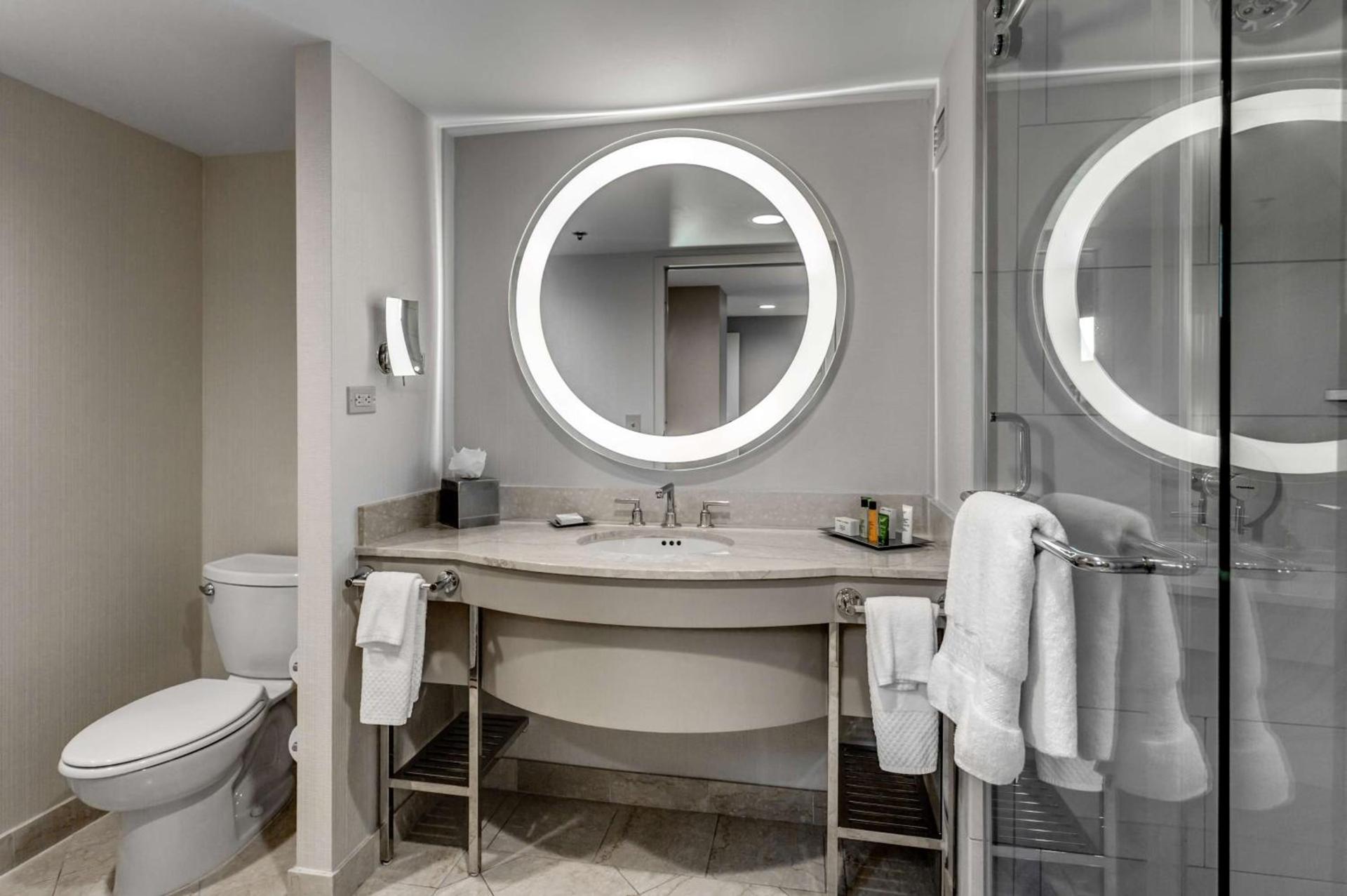 Hilton Columbus at Easton photo 30