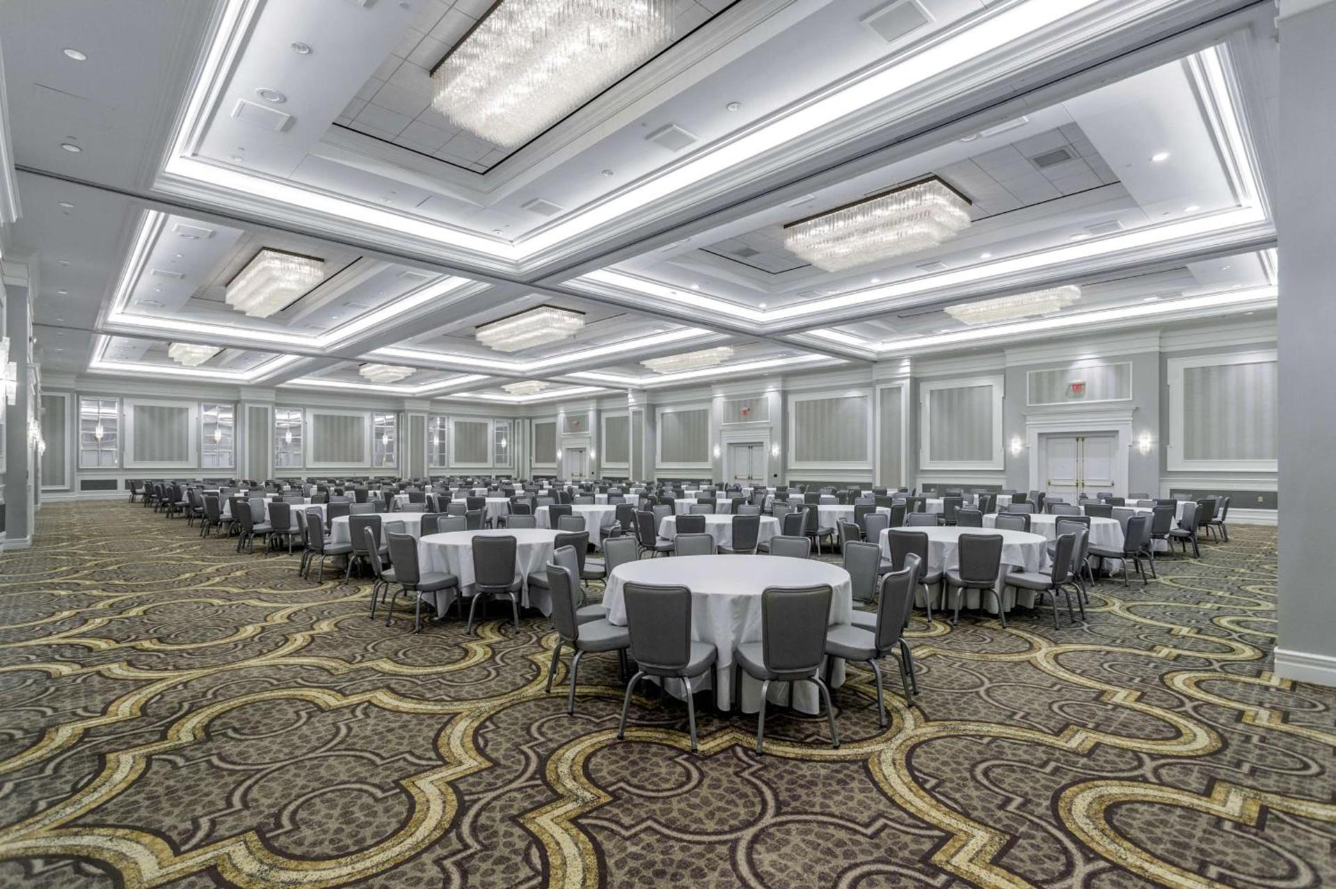Hilton Columbus at Easton photo 33