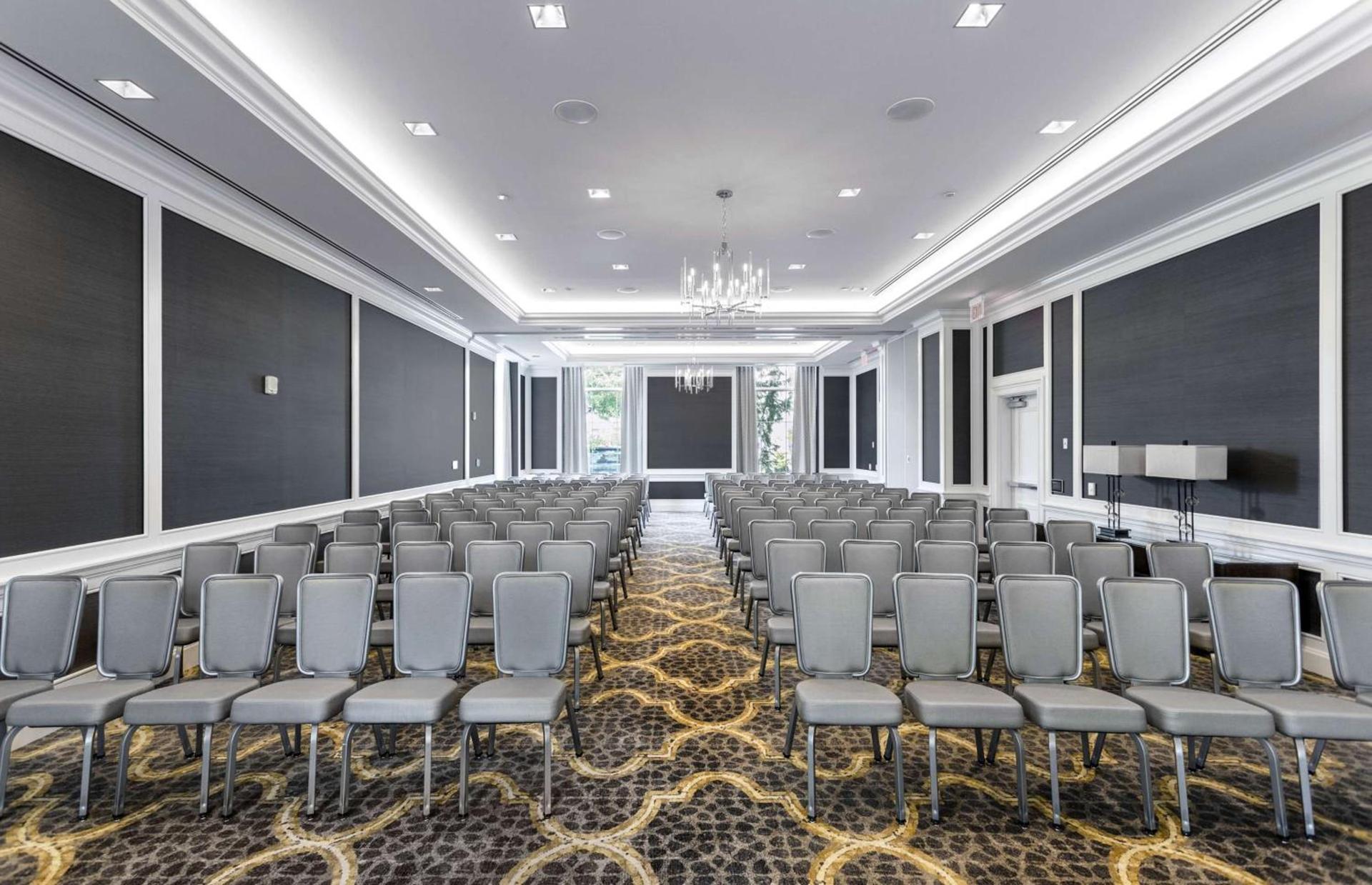 Hilton Columbus at Easton photo 37