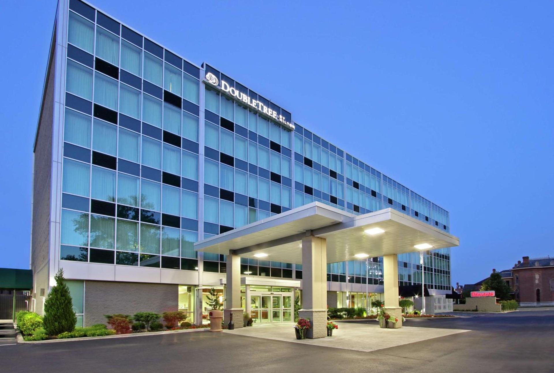 Doubletree by Hilton Newark photo 3