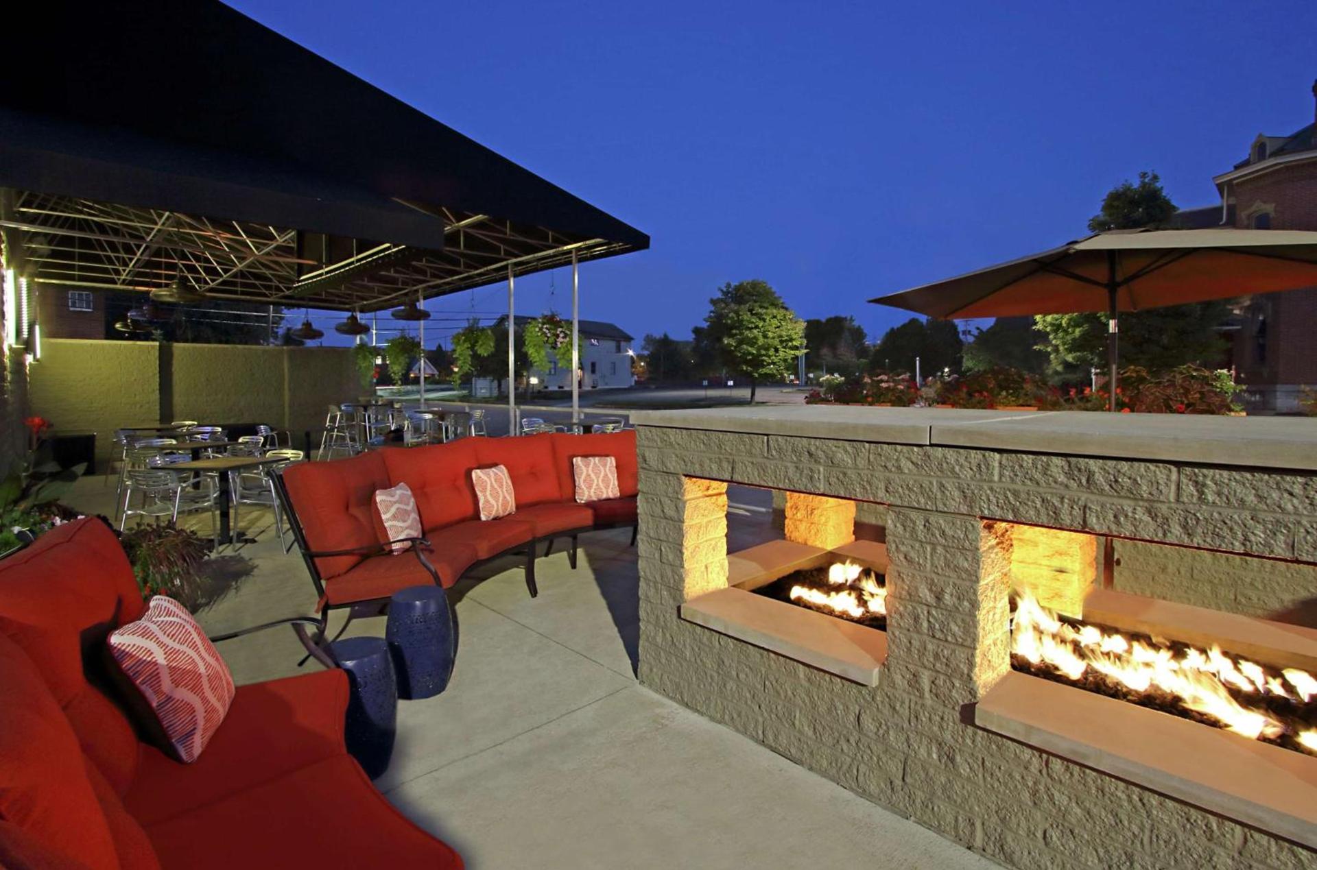 Doubletree by Hilton Newark photo 5