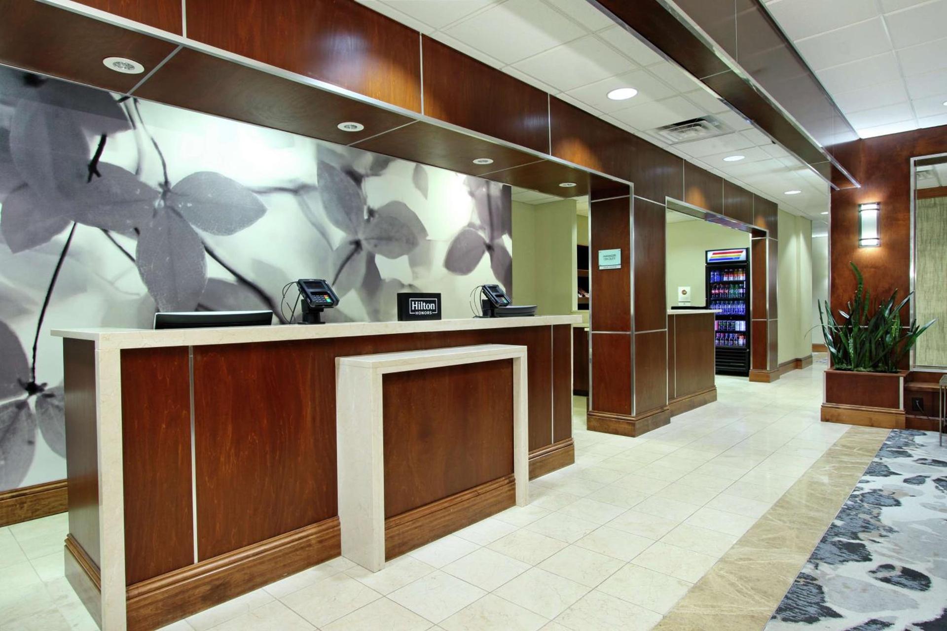 Doubletree by Hilton Newark photo 8