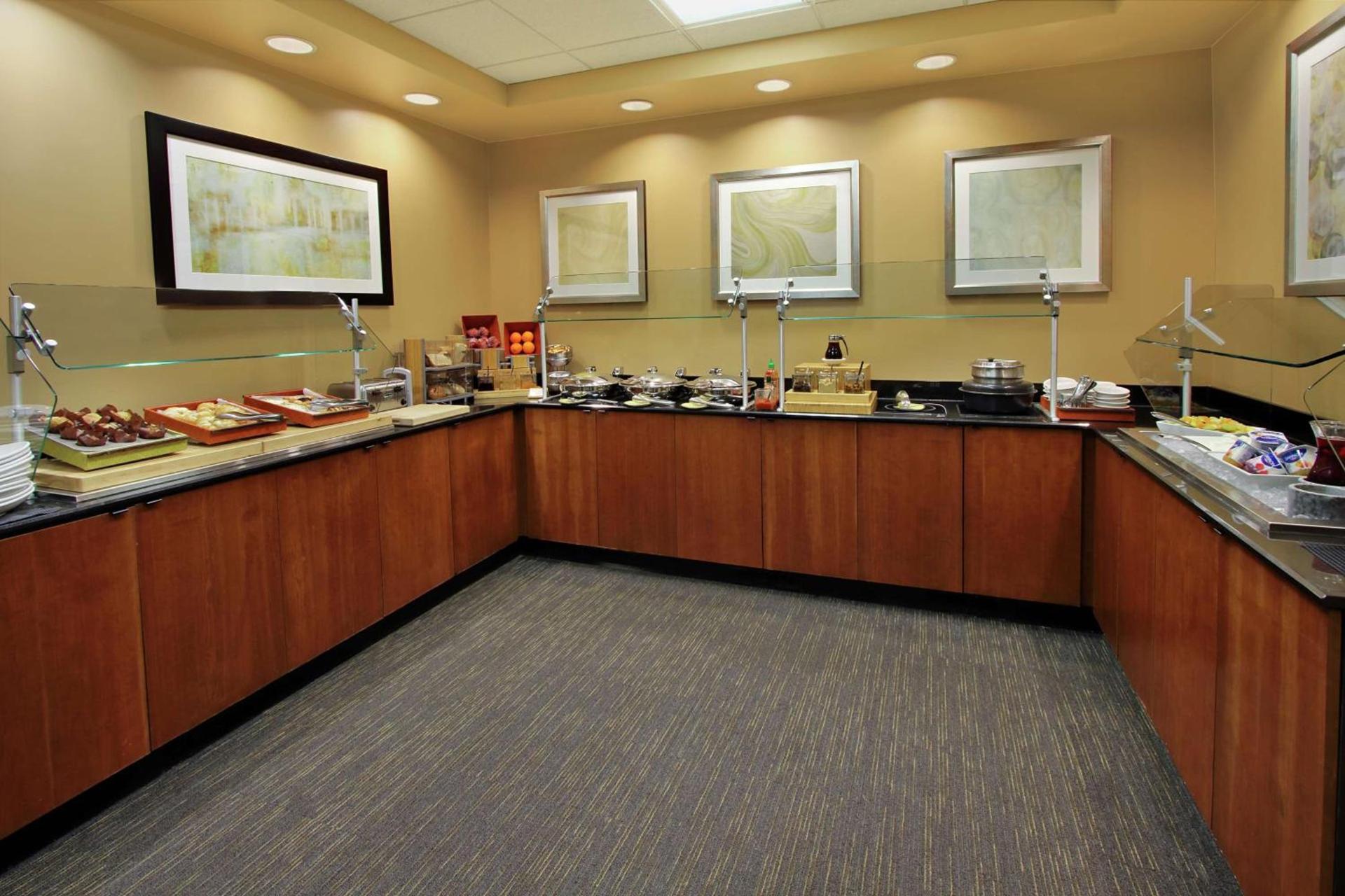Doubletree by Hilton Newark photo 18