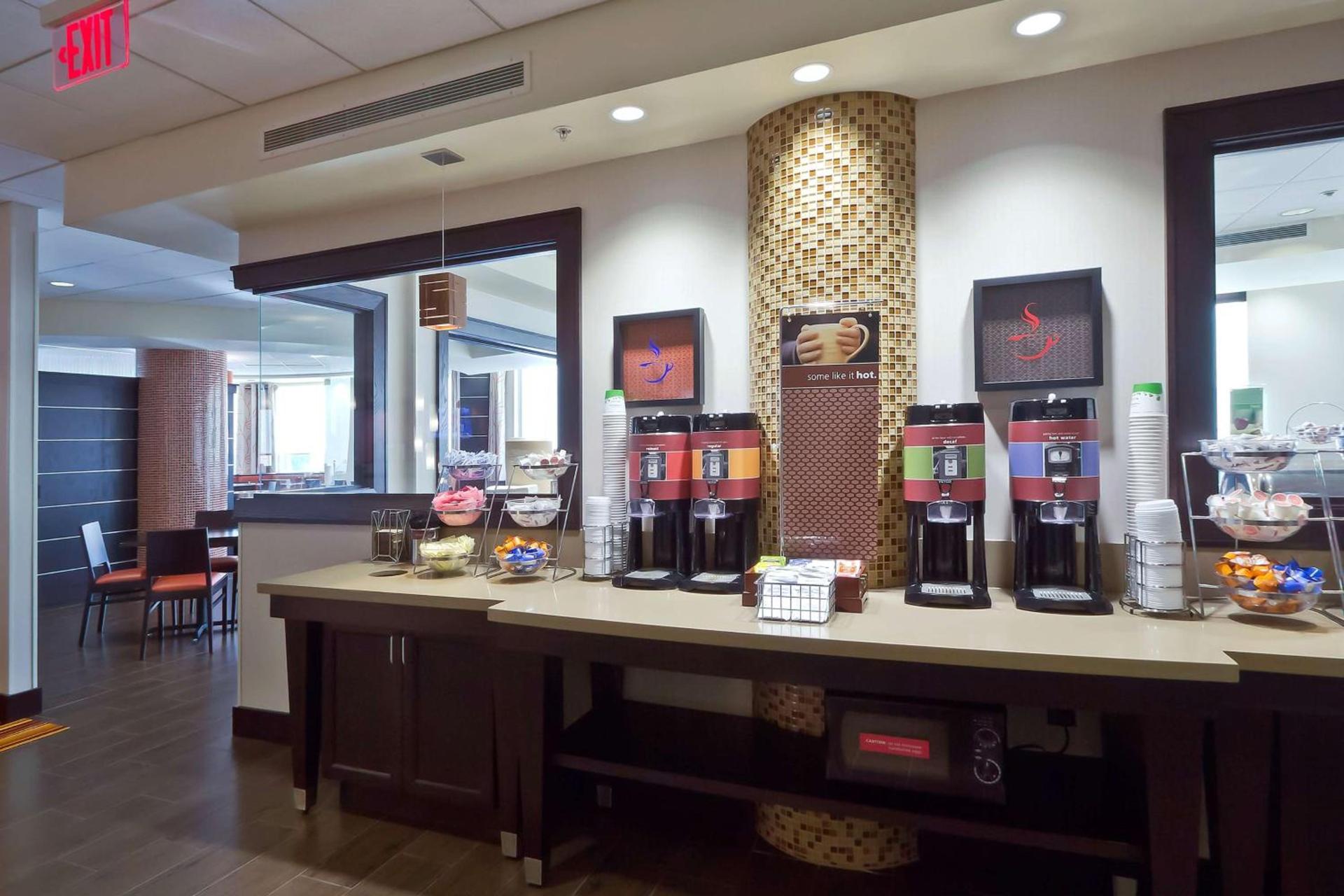 Hampton Inn & Suites Columbus-Downtown, Ohio photo 12