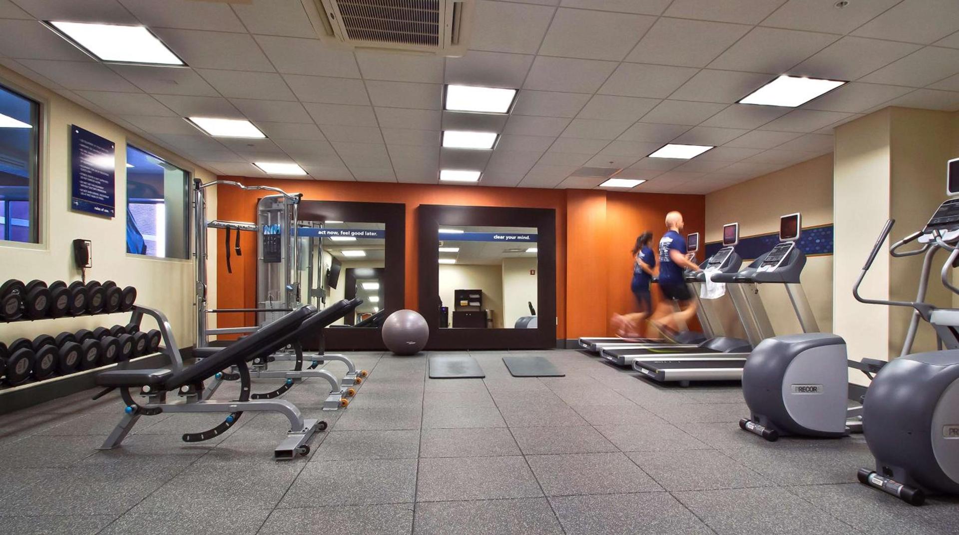 Hampton Inn & Suites Columbus-Downtown, Ohio photo 17